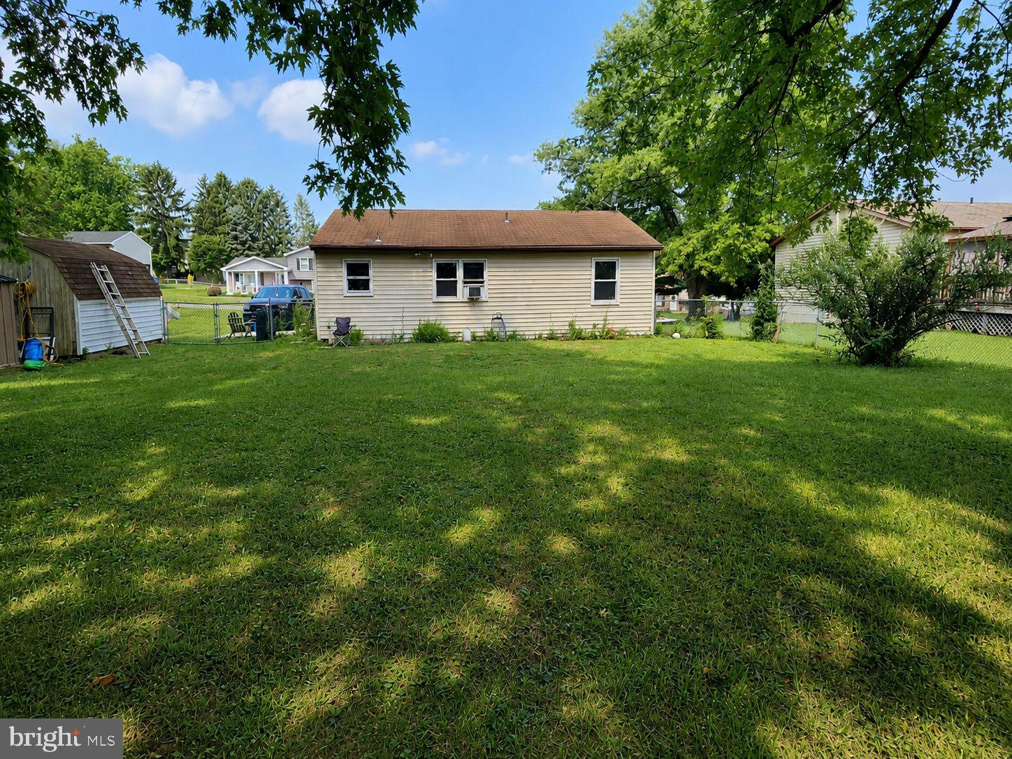WHISPERING VALLEY - Residential