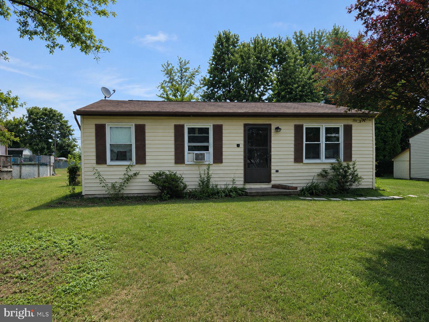 WHISPERING VALLEY - Residential