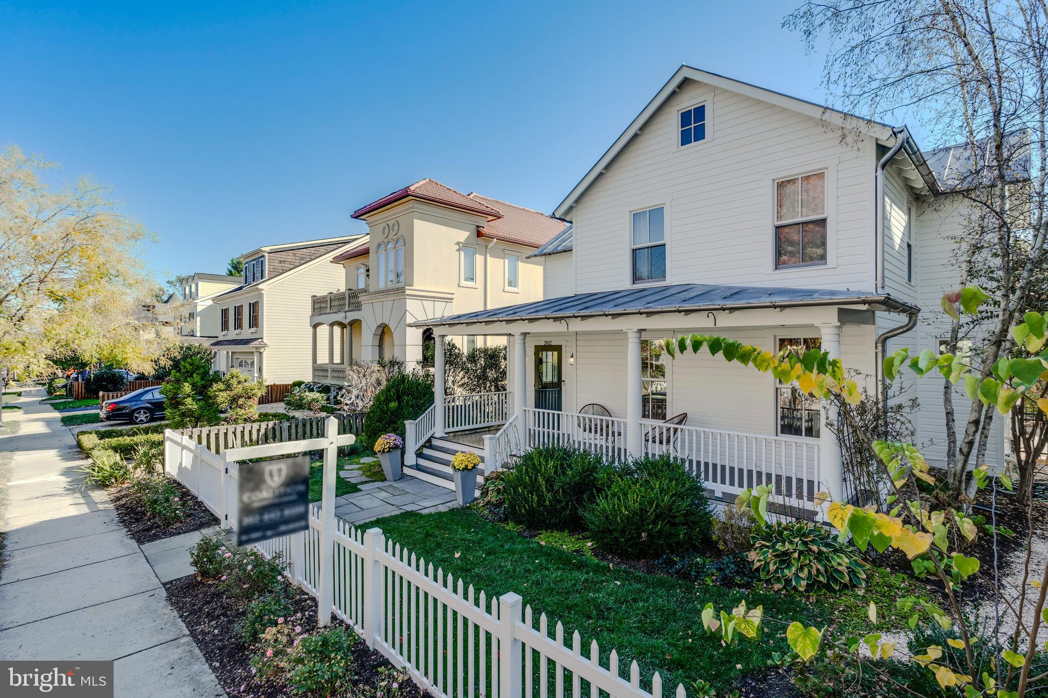 CLARENDON - Residential