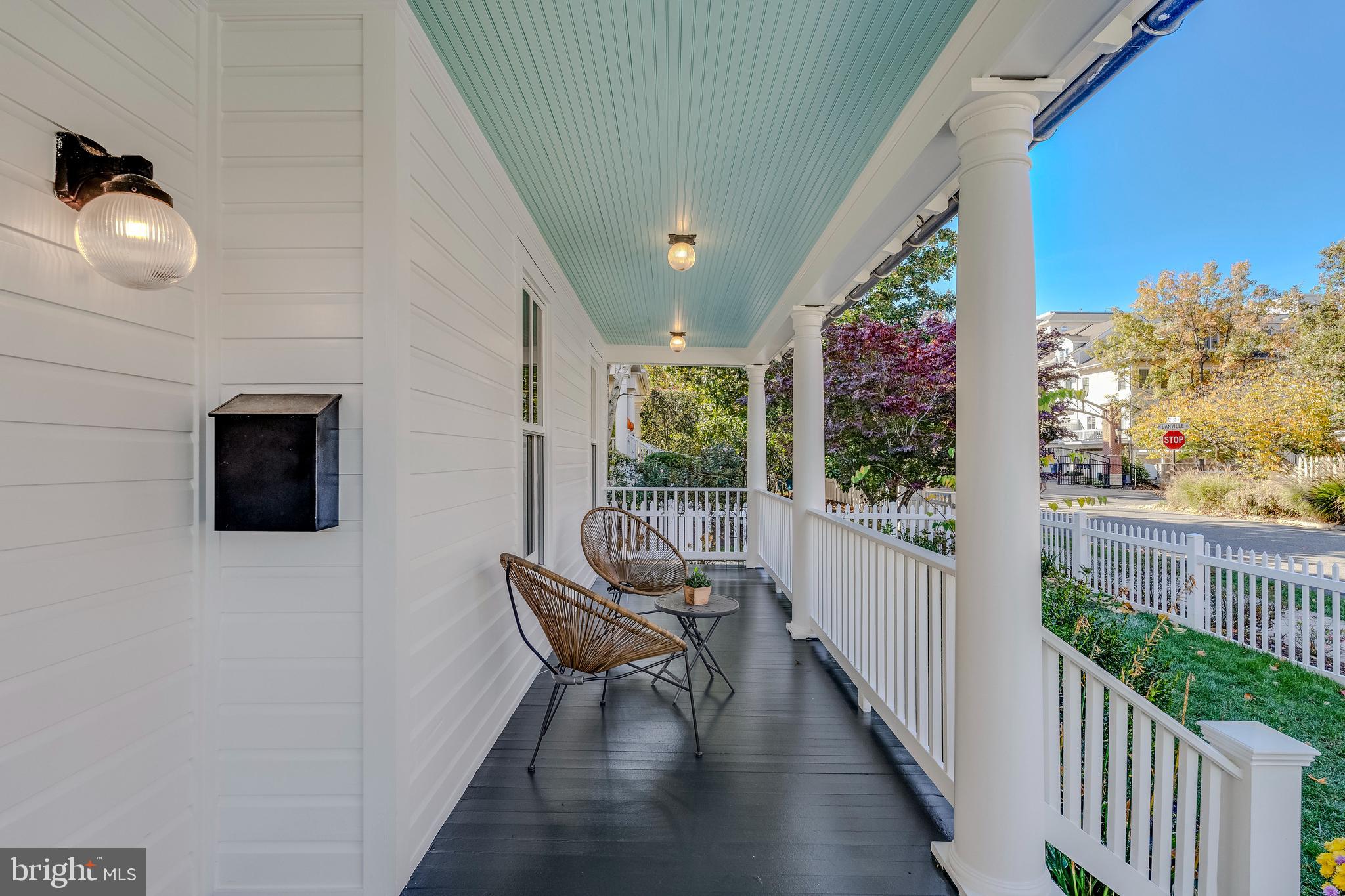 CLARENDON - Residential