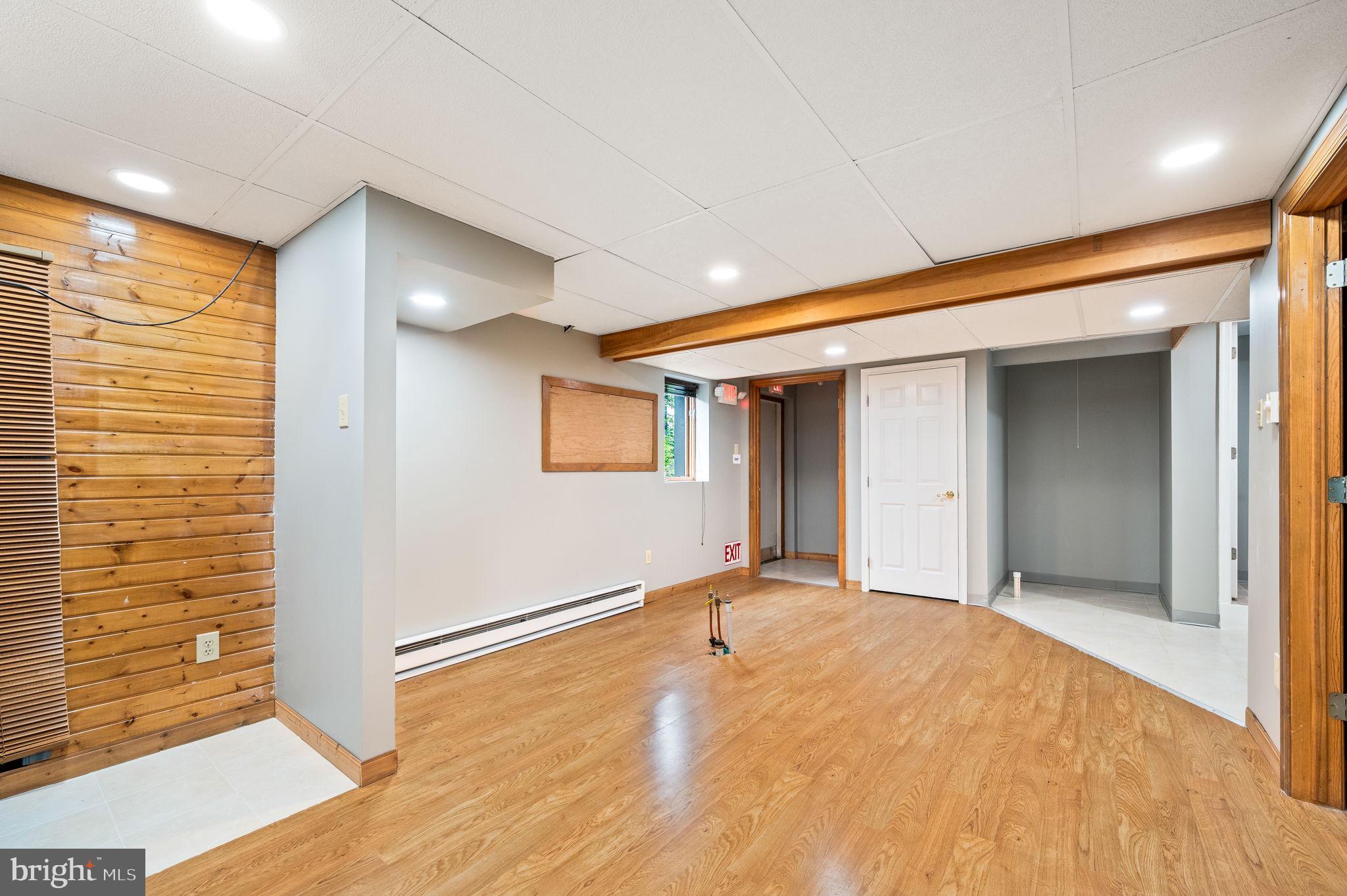 EXTON COMMONS - Commercial Sale