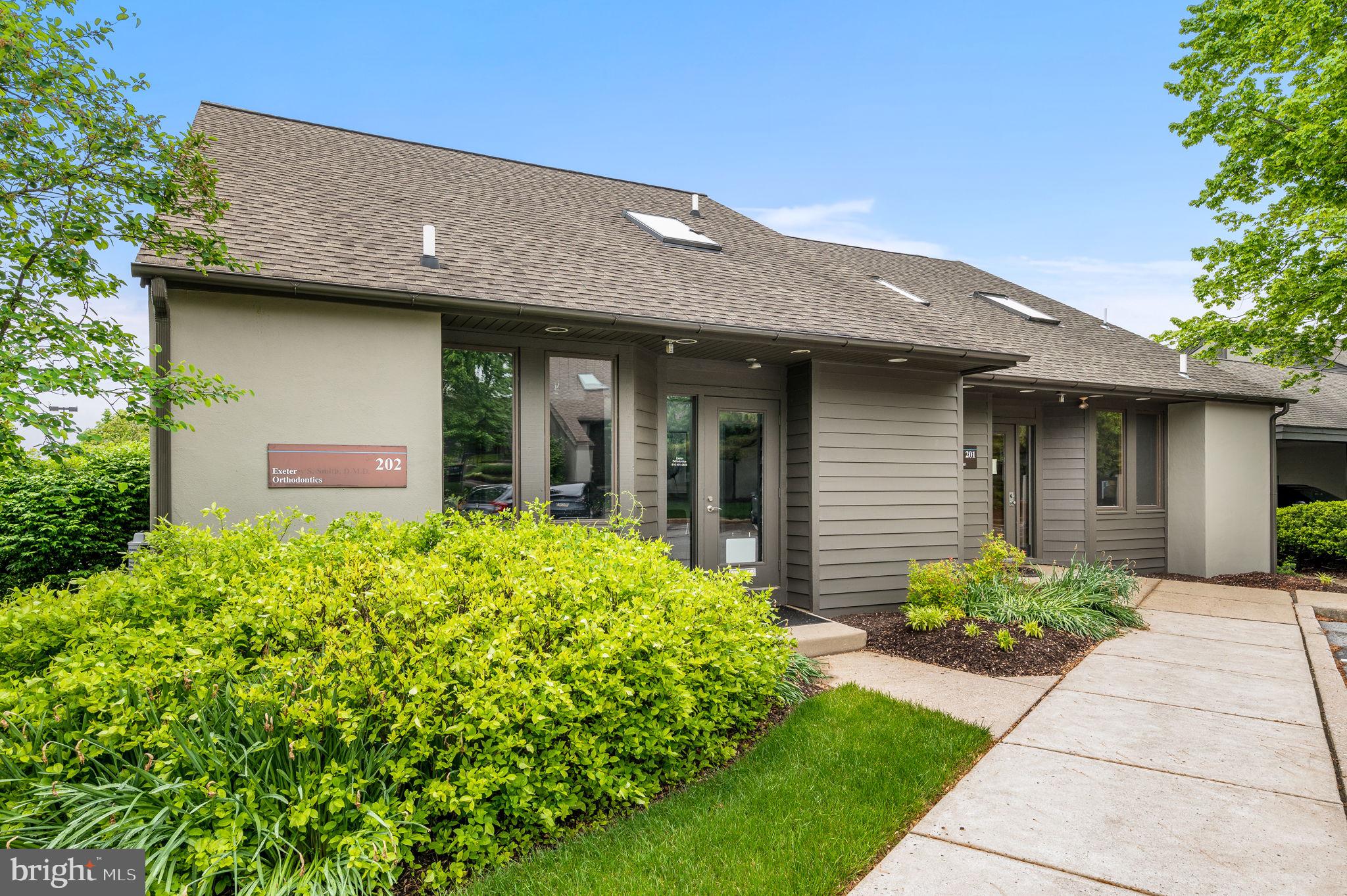 EXTON COMMONS - Commercial Sale