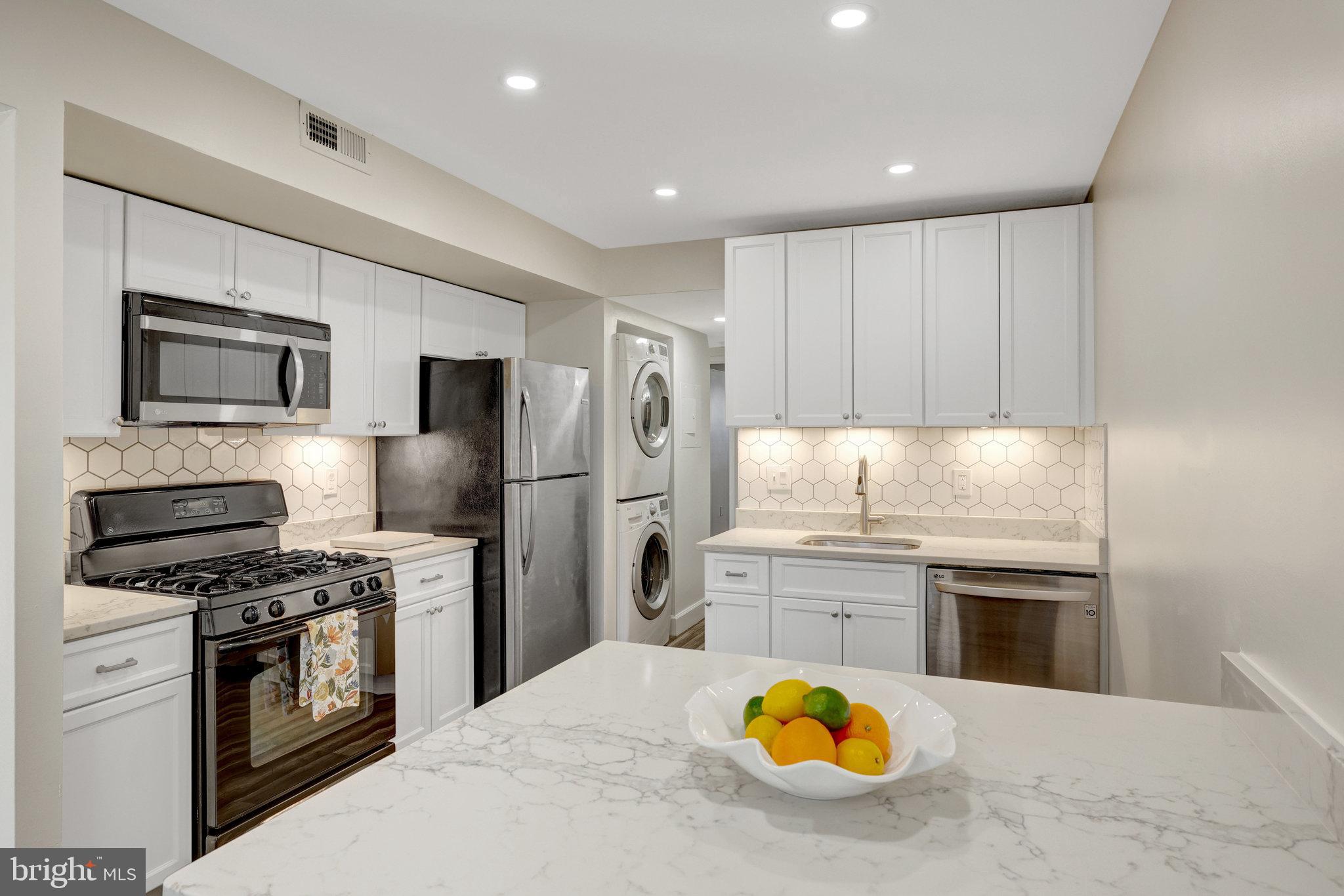 SOUTHGATE - Residential