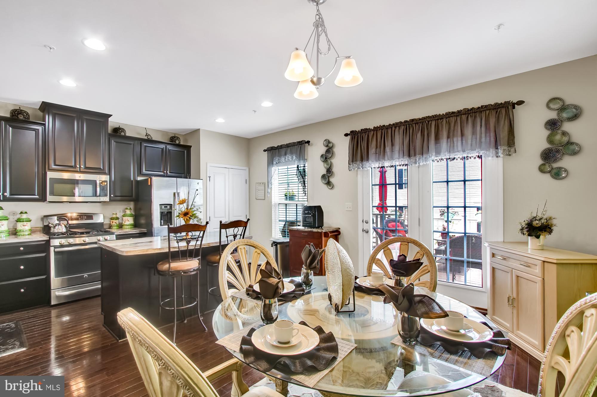 REGENTS GLEN TOWNHOME - Residential