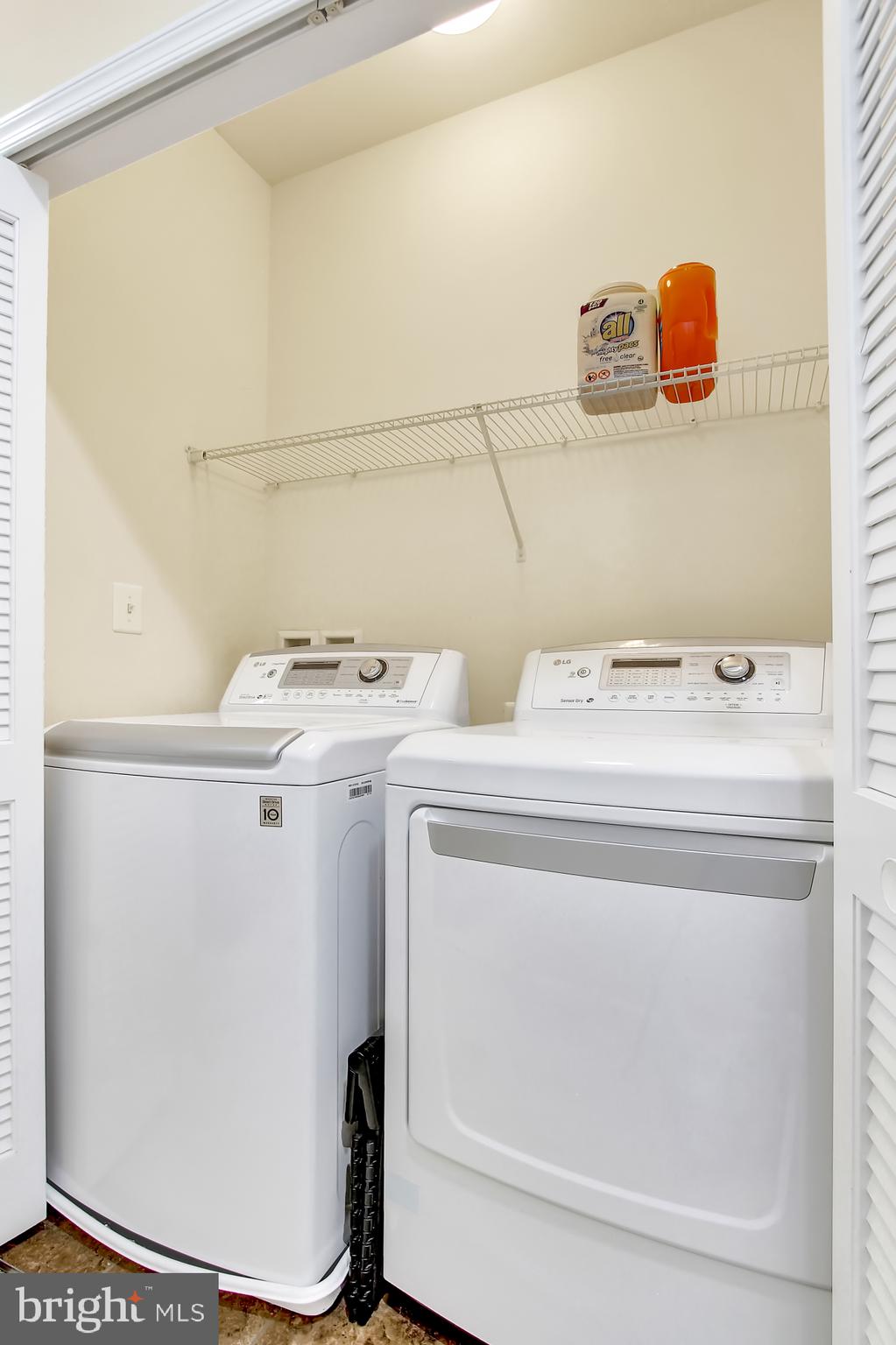 REGENTS GLEN TOWNHOME - Residential
