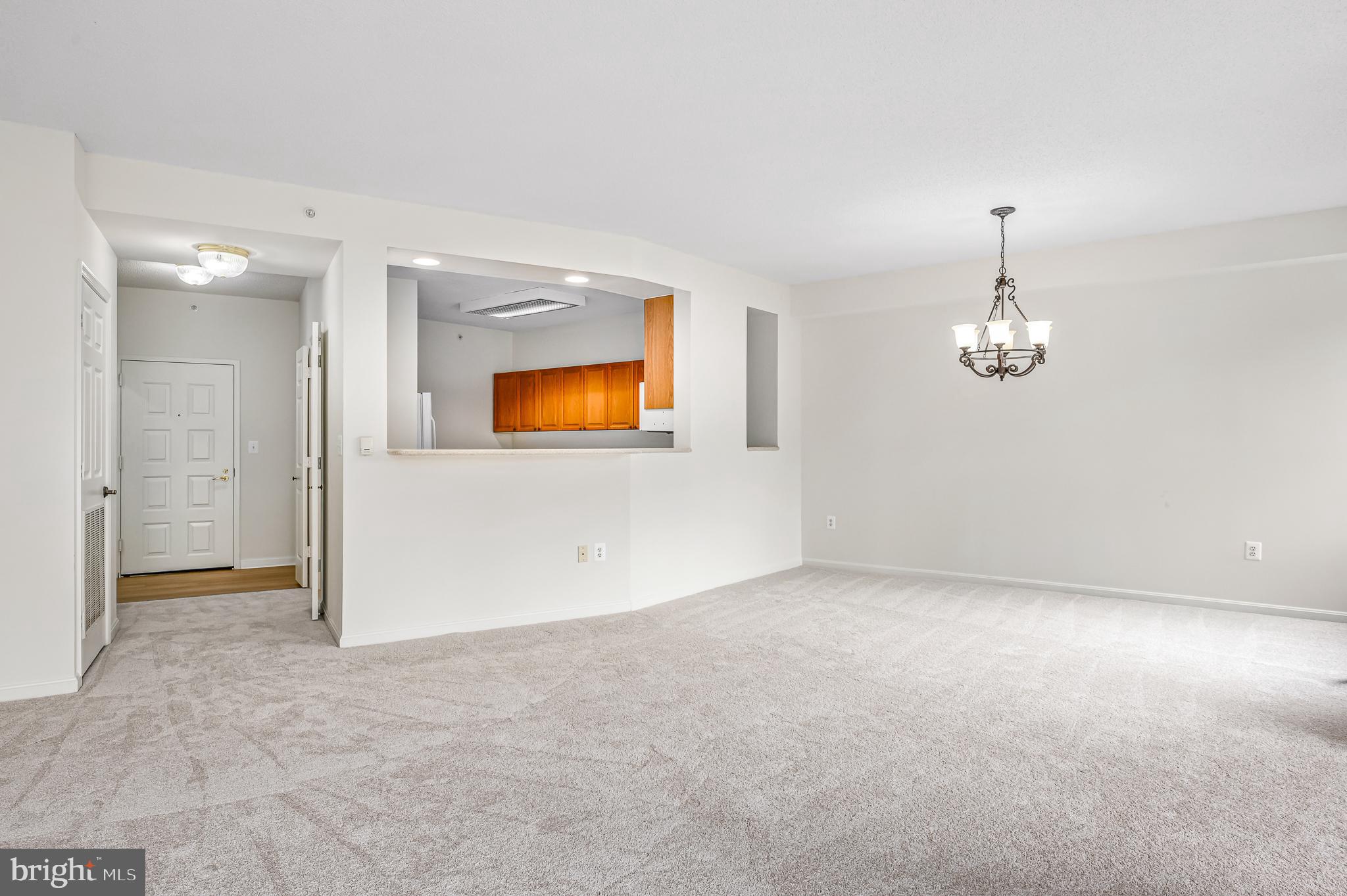 LANSDOWNE WOODS - Residential