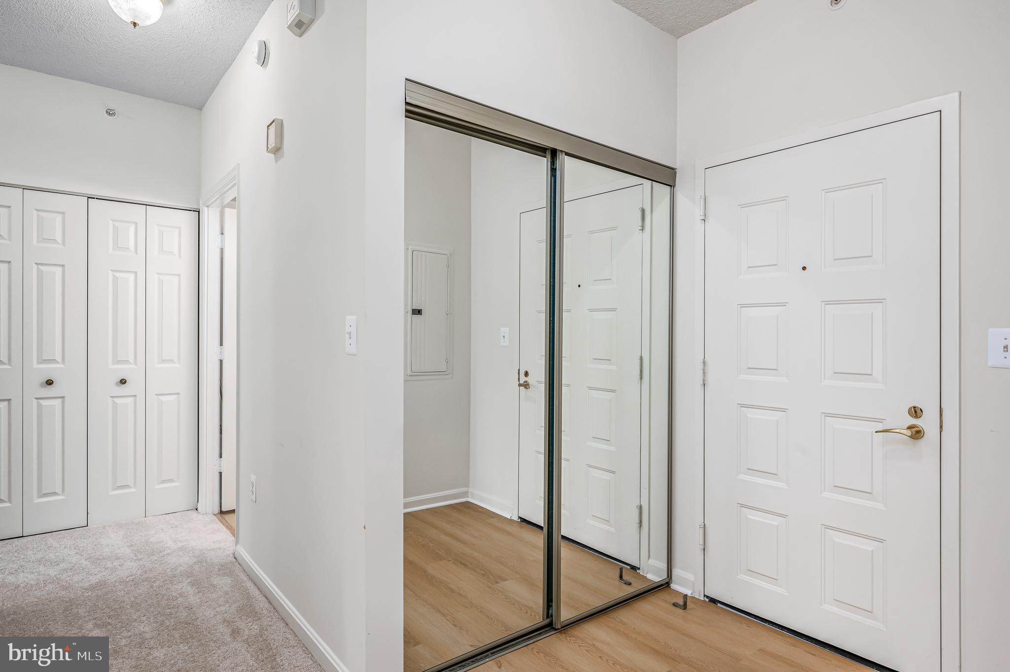LANSDOWNE WOODS - Residential
