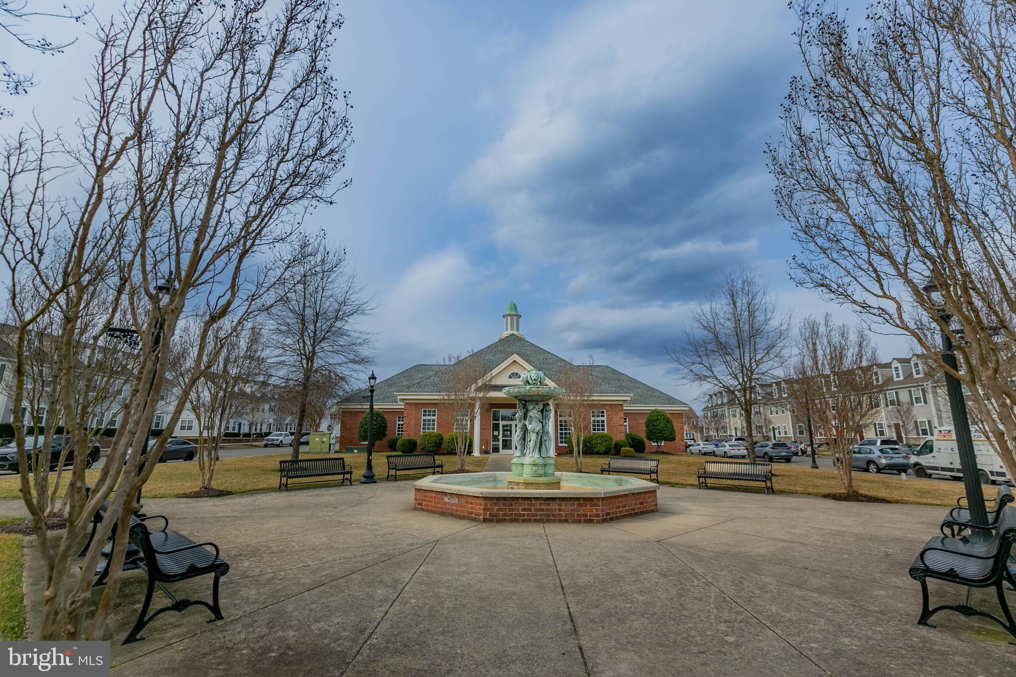 LADYSMITH VILLAGE - Residential