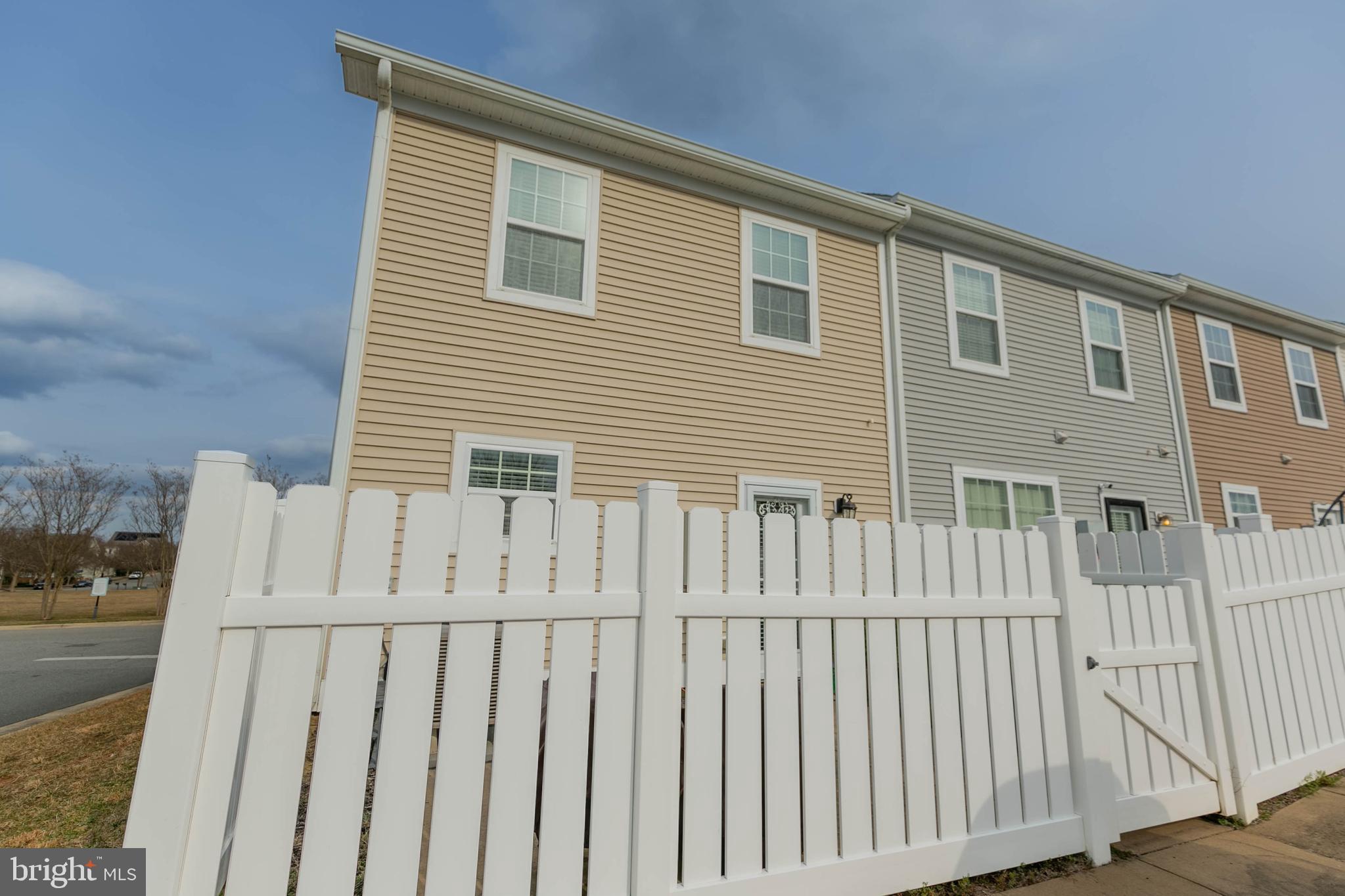LADYSMITH VILLAGE - Residential