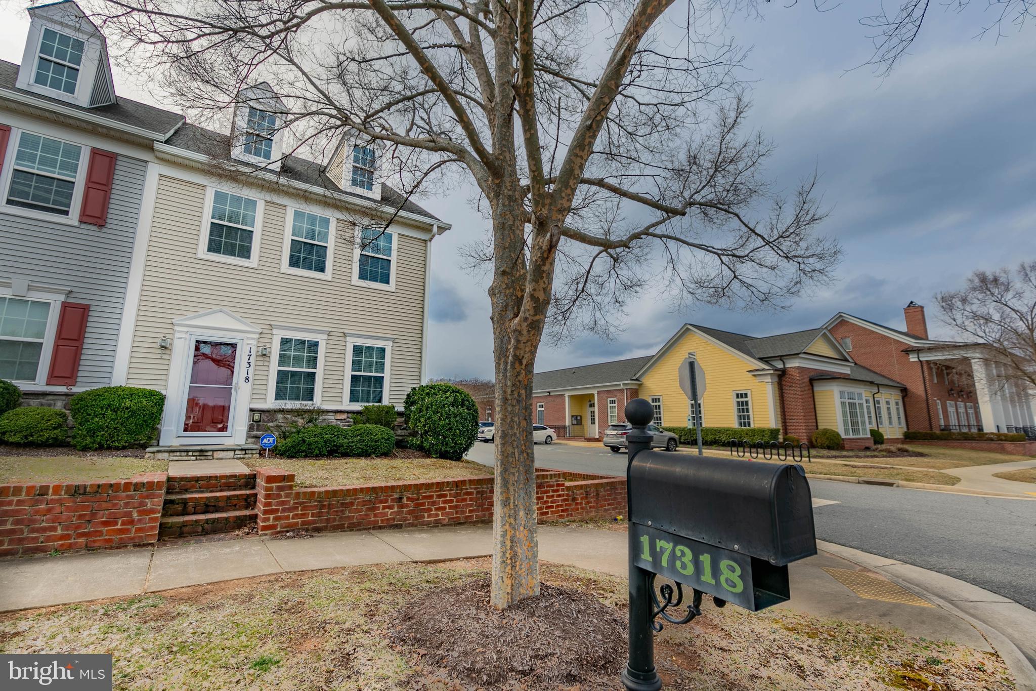 LADYSMITH VILLAGE - Residential