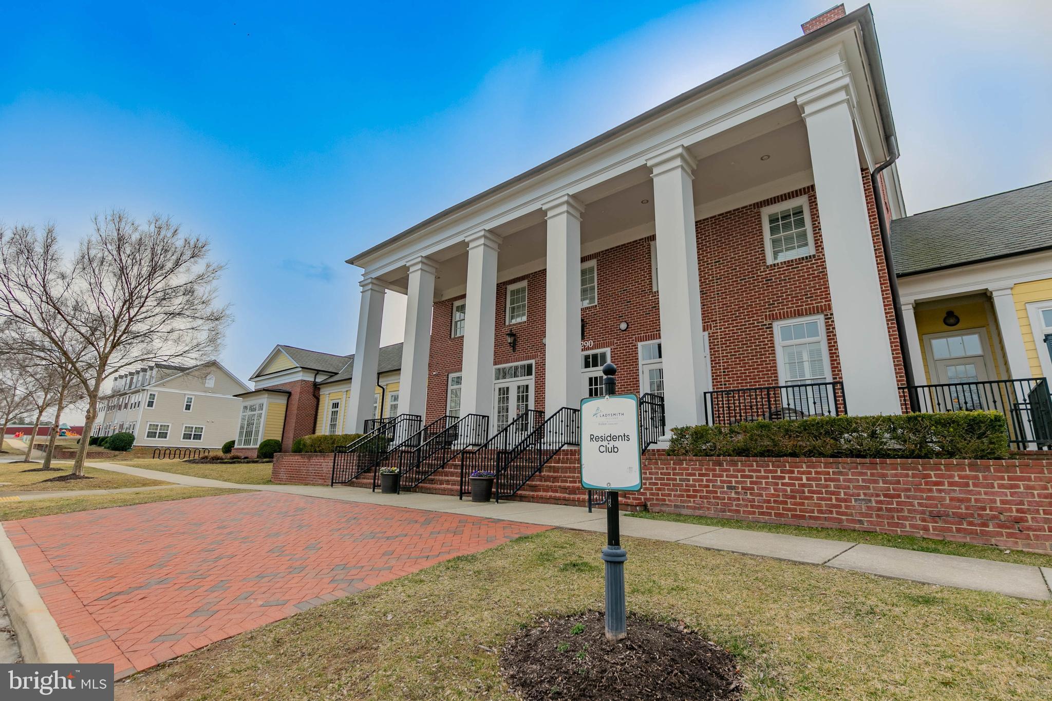 LADYSMITH VILLAGE - Residential