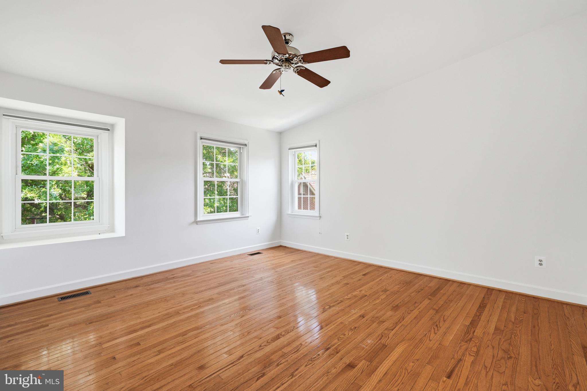 PENDERBROOK - Residential