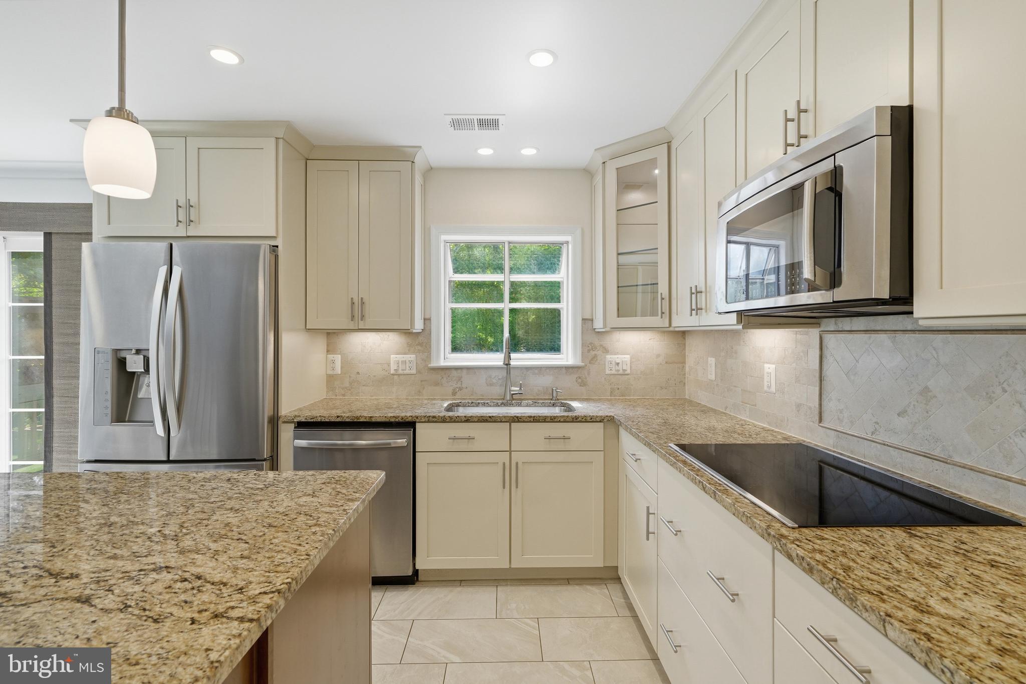 PENDERBROOK - Residential