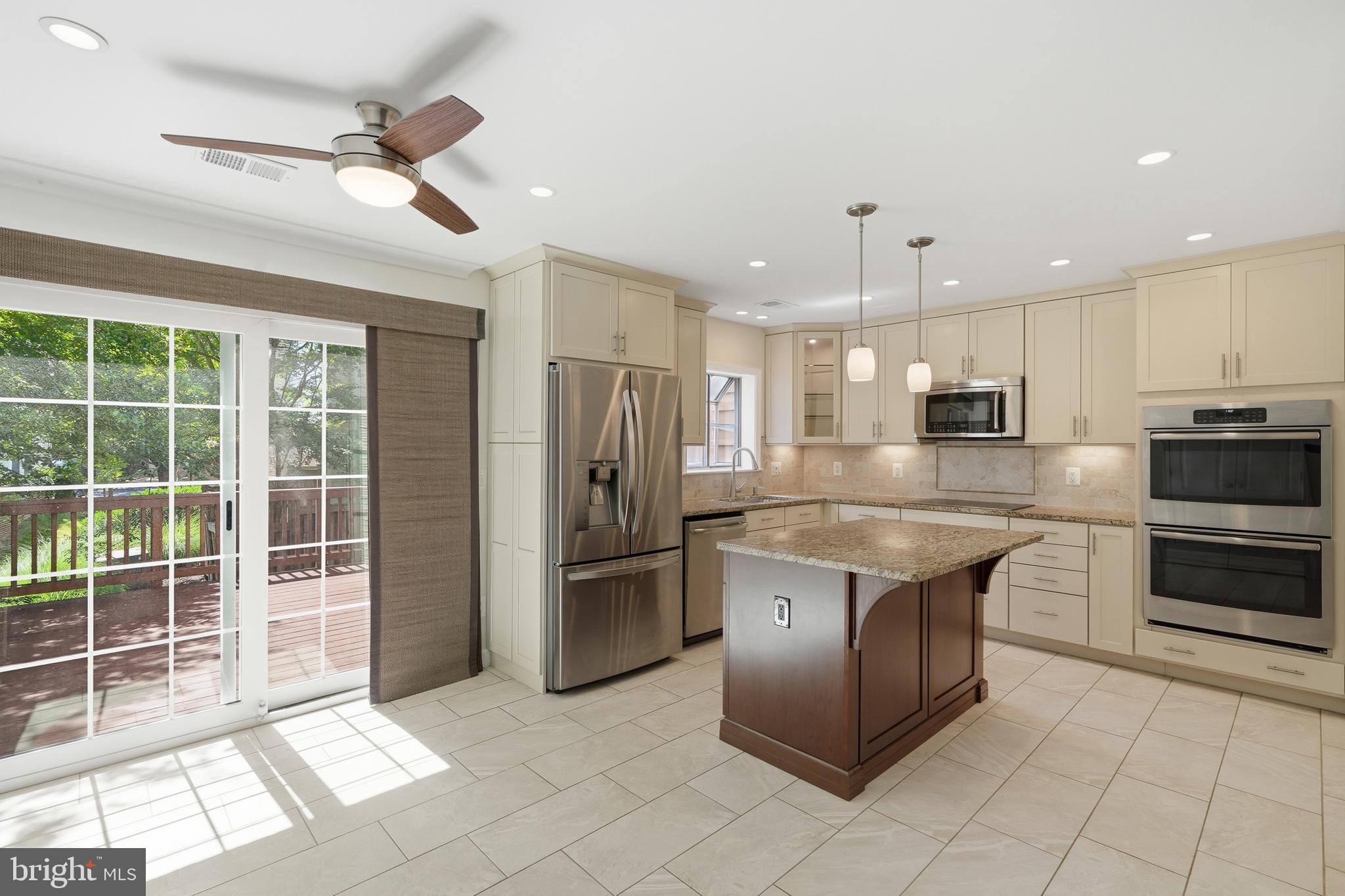 PENDERBROOK - Residential