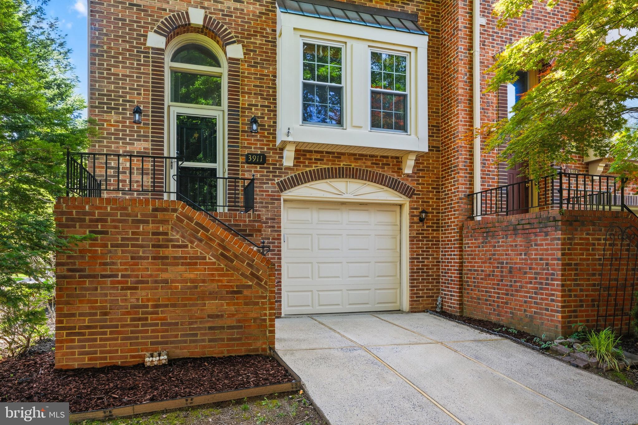 PENDERBROOK - Residential