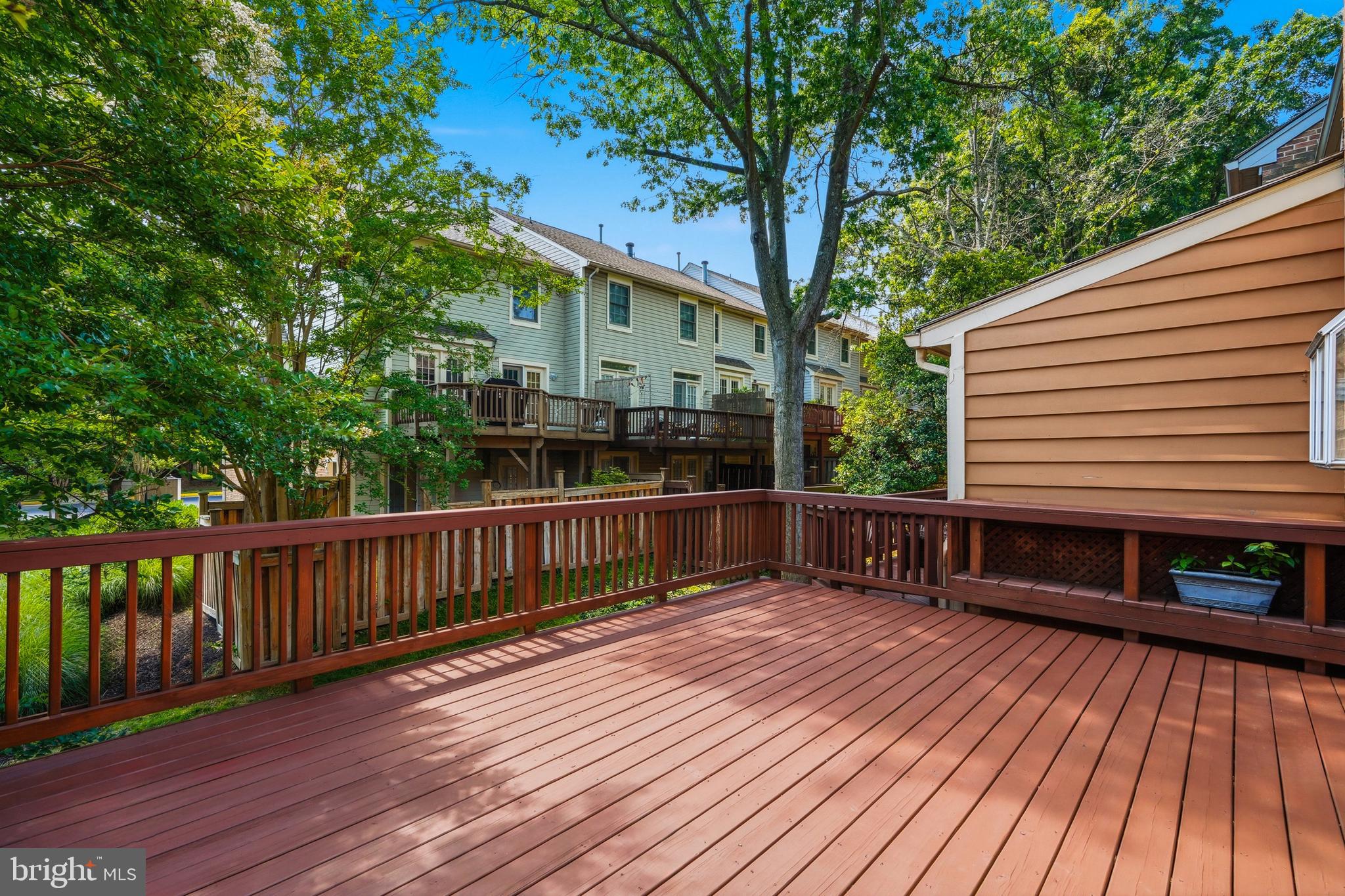 PENDERBROOK - Residential