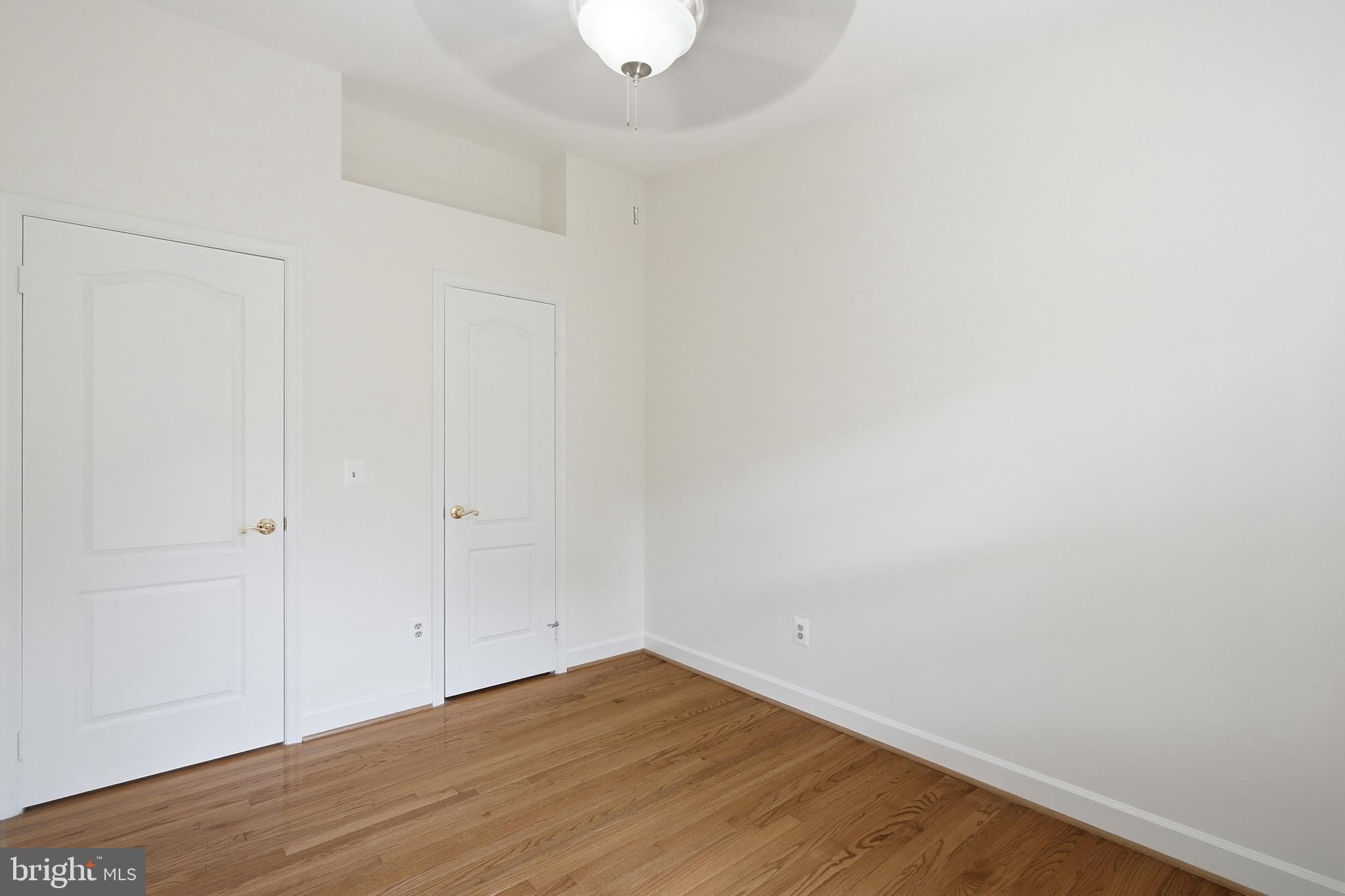 PENDERBROOK - Residential
