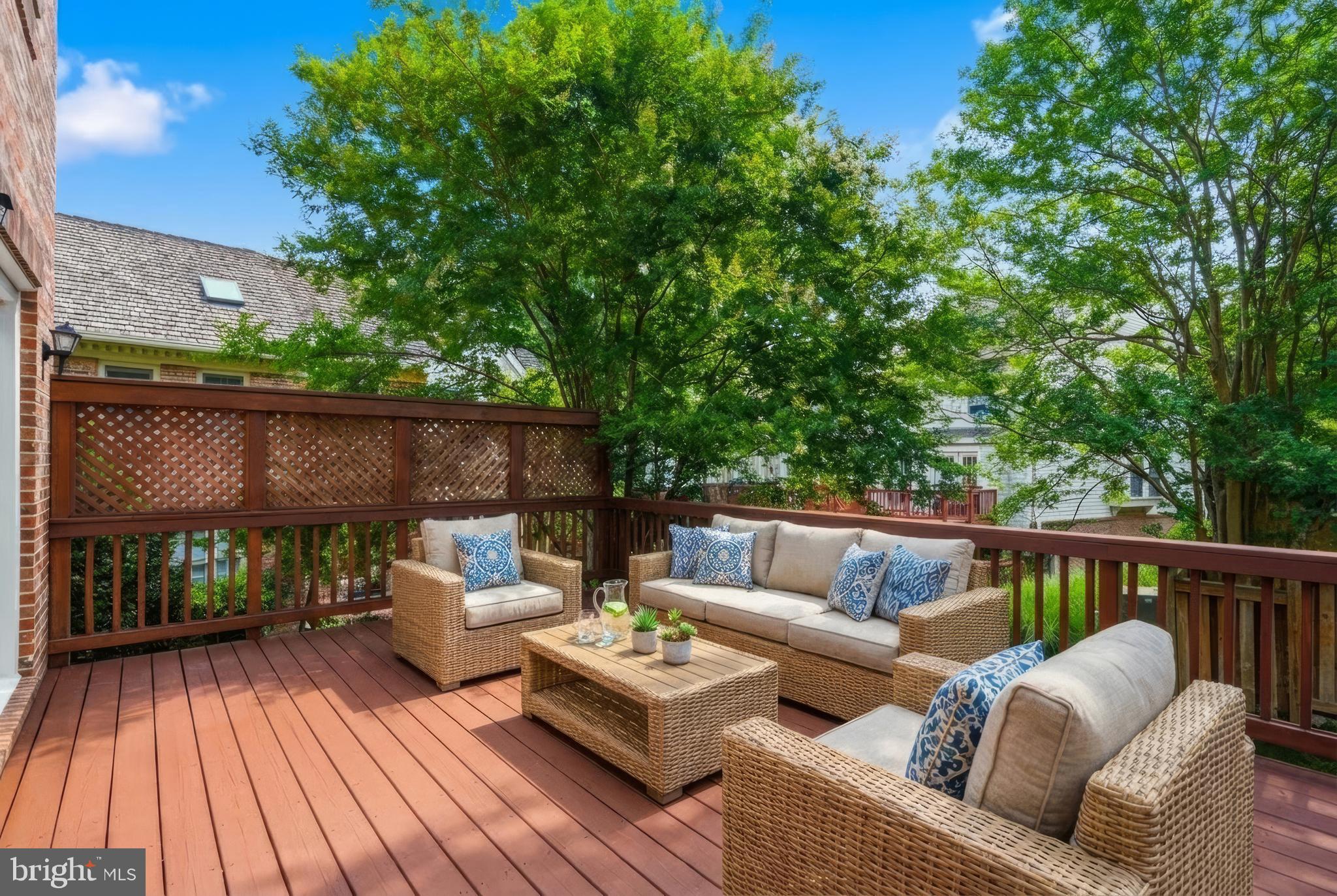 PENDERBROOK - Residential