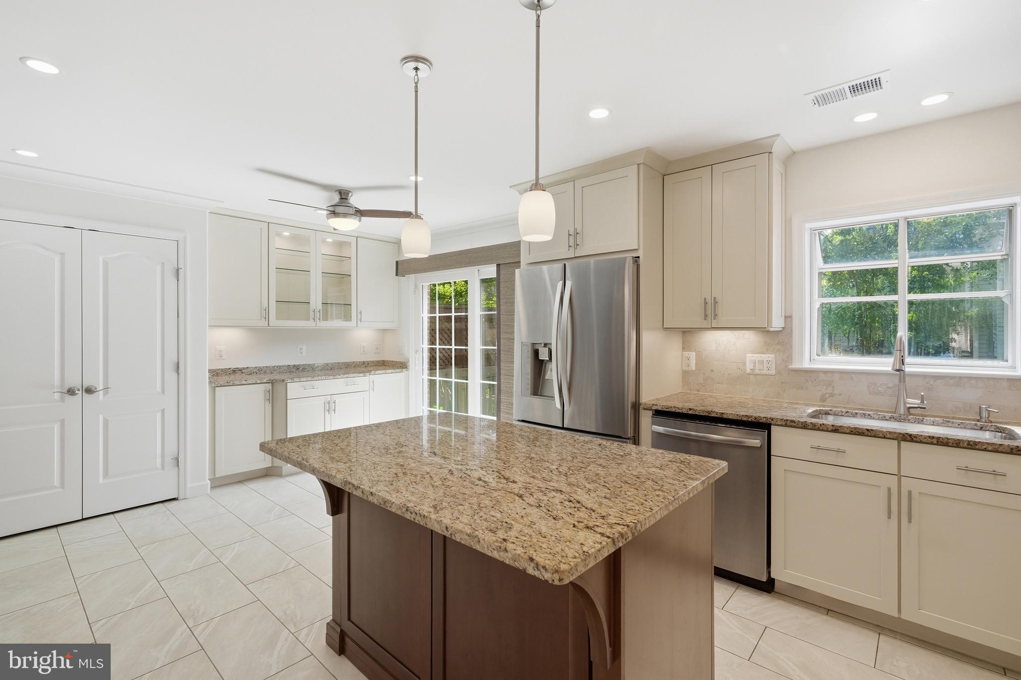 PENDERBROOK - Residential