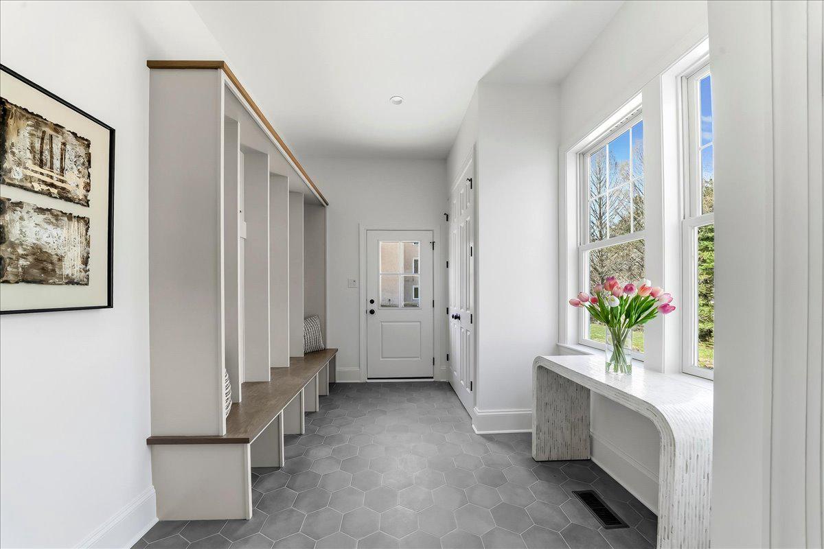 KNOXLYN FARM - Residential