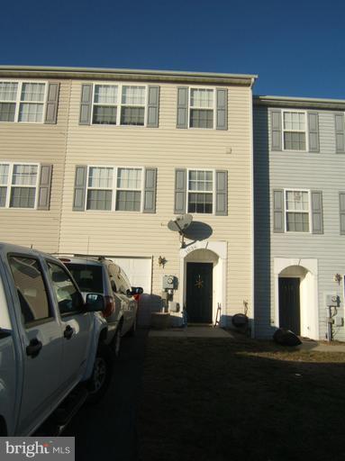 MILLS FARM - Residential Lease