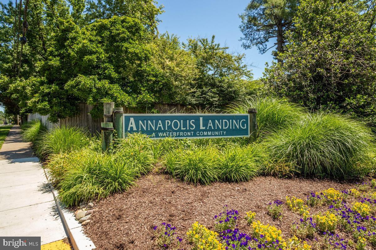 ANNAPOLIS LANDING - Residential