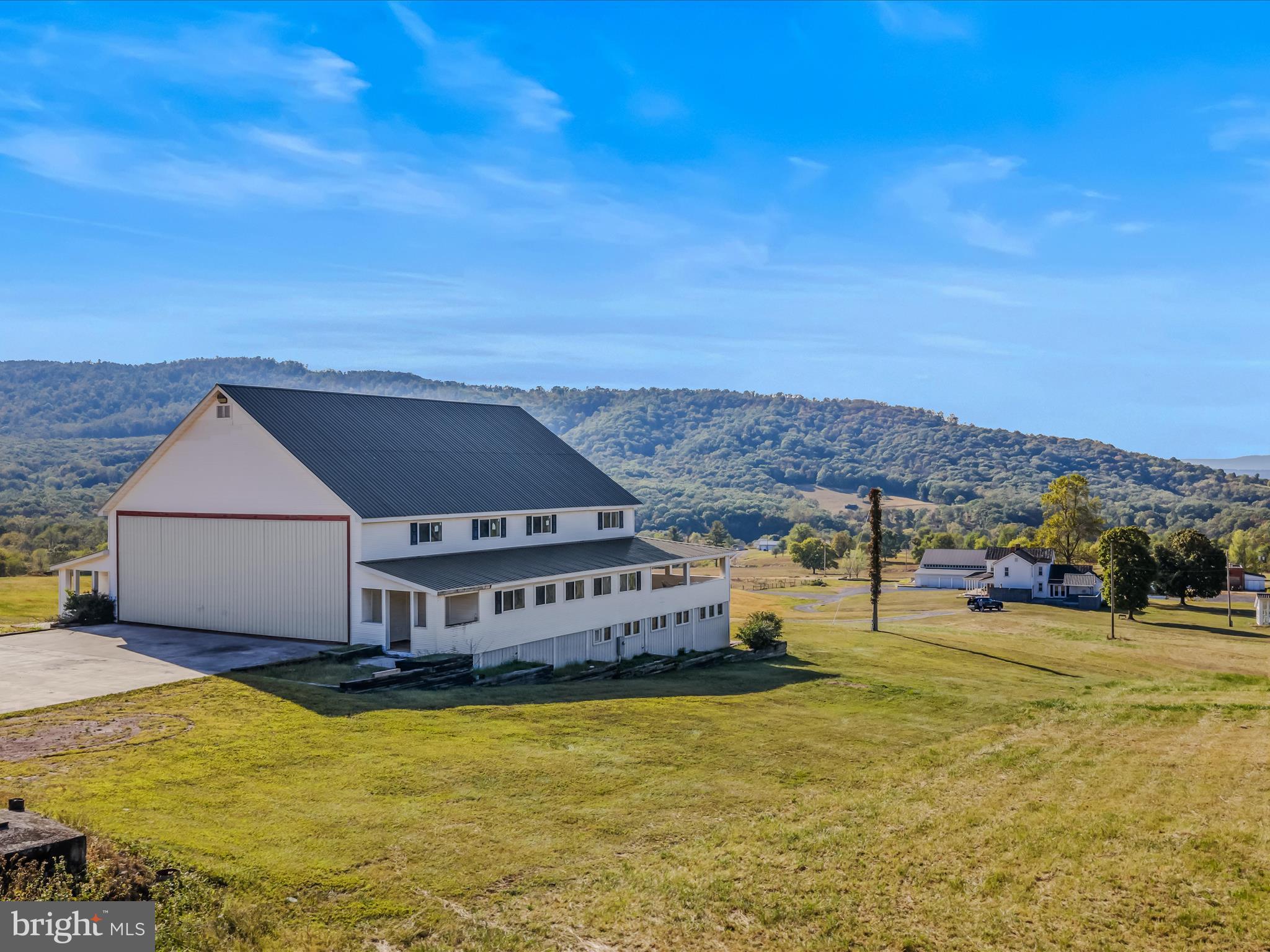 IMPERIAL ORCHARDS - Residential