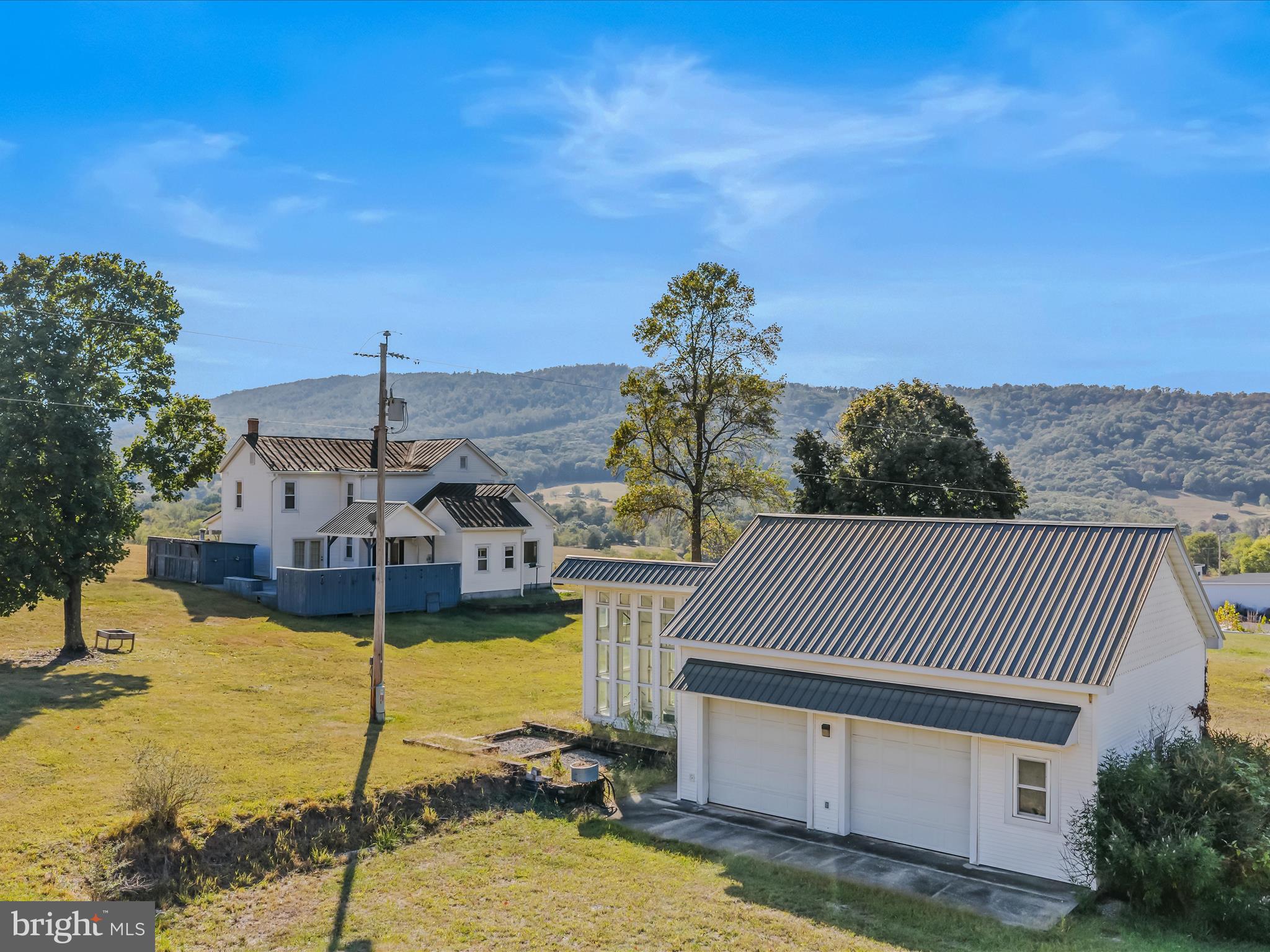 IMPERIAL ORCHARDS - Residential