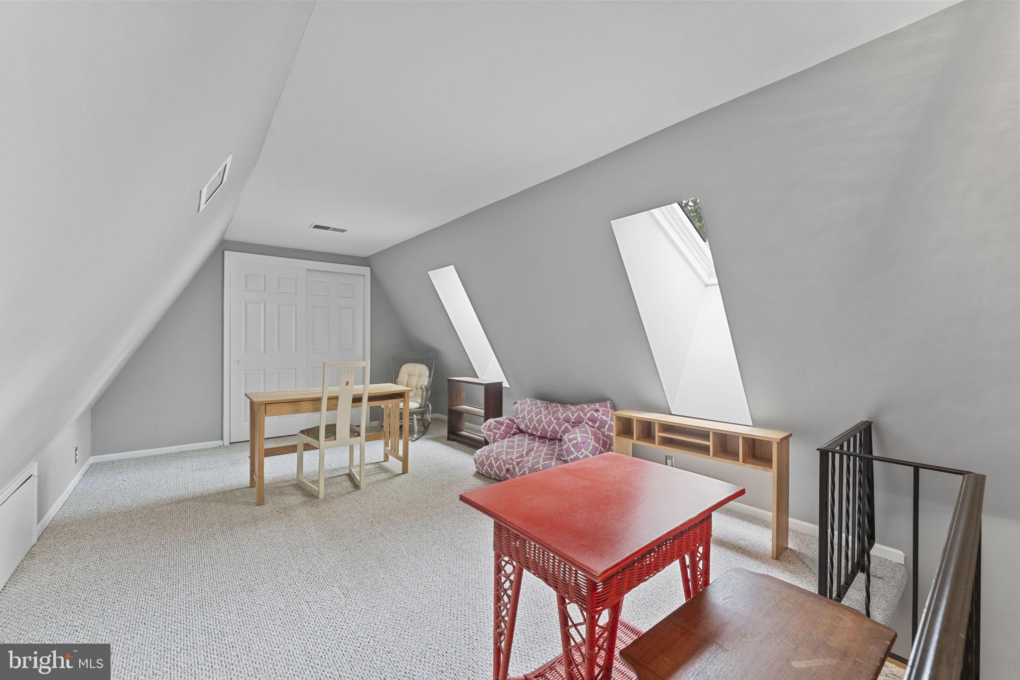 WEATHERSTONE - Residential