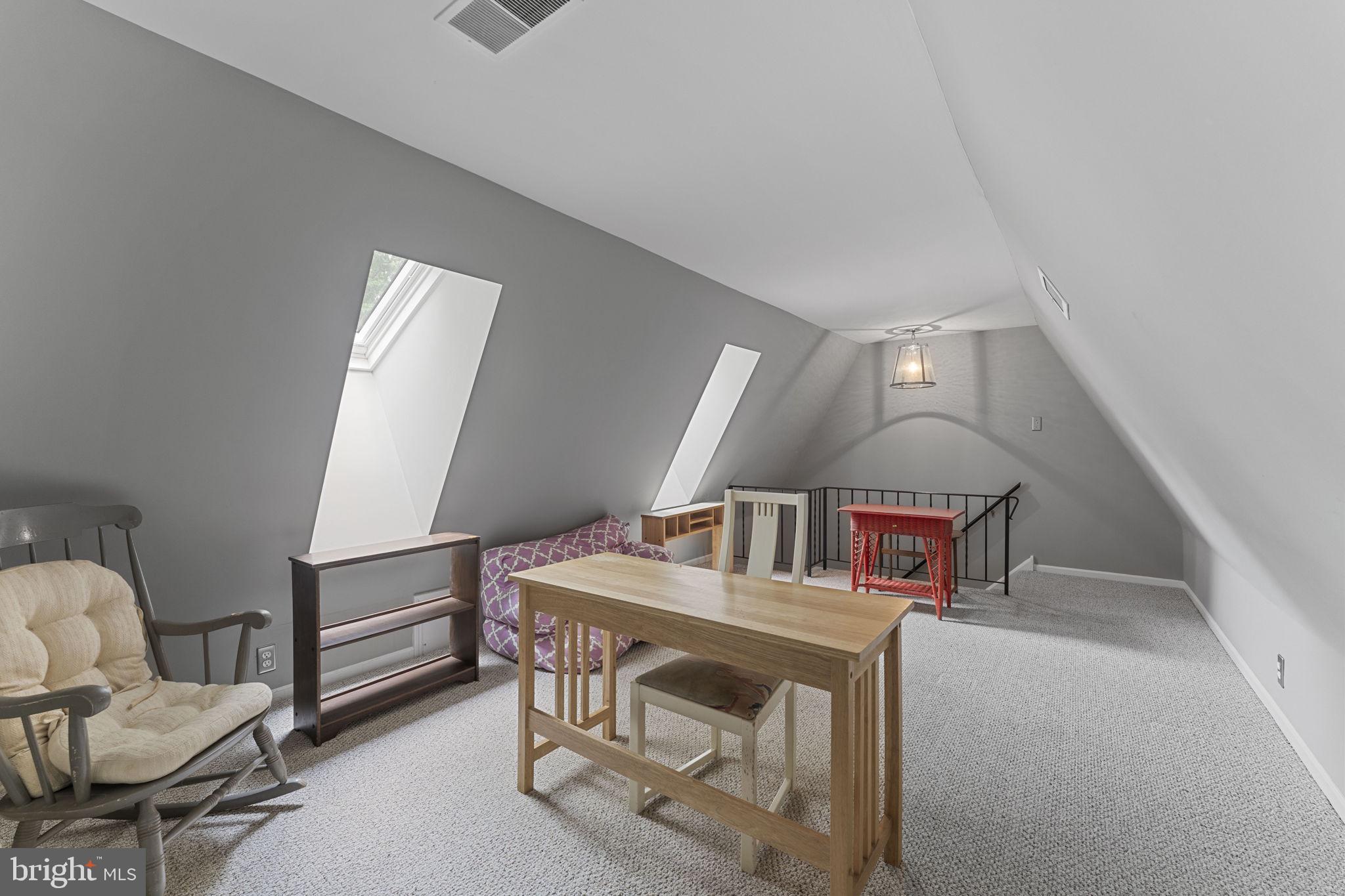 WEATHERSTONE - Residential