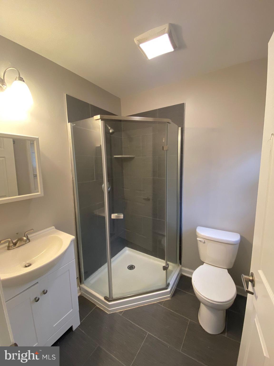PHILADELPHIA (NORTH) - Residential Lease