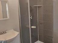 PHILADELPHIA (NORTH) - Residential Lease