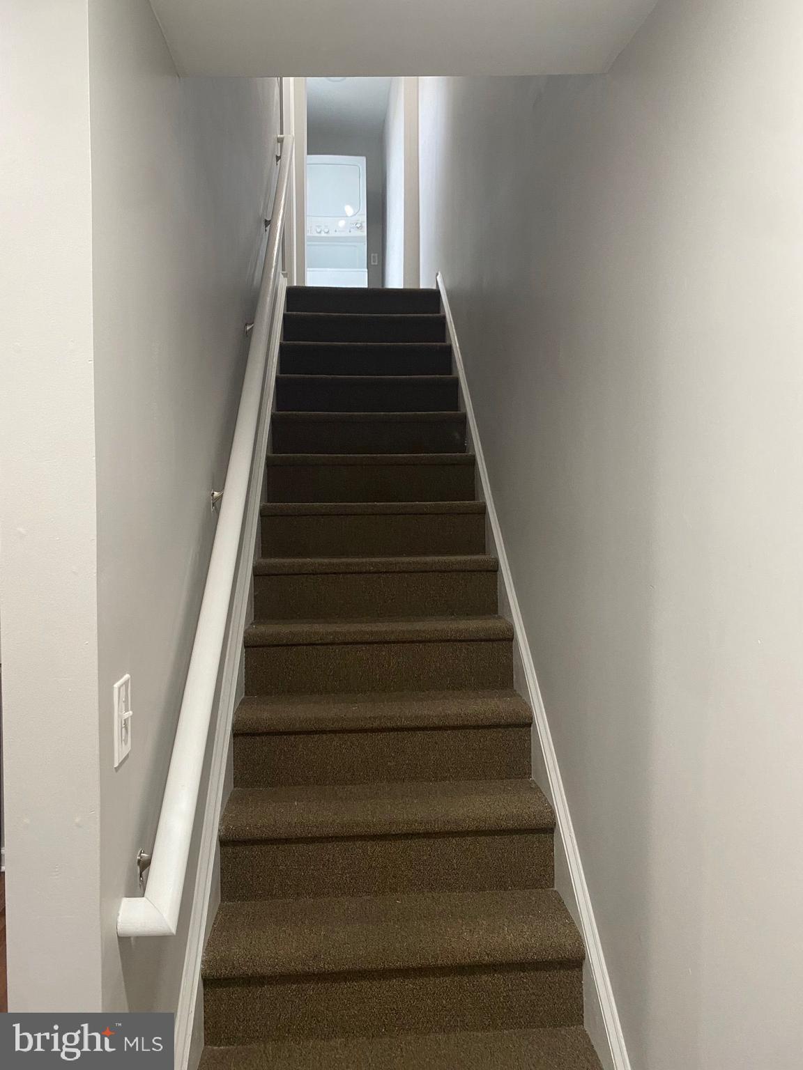 PHILADELPHIA (NORTH) - Residential Lease