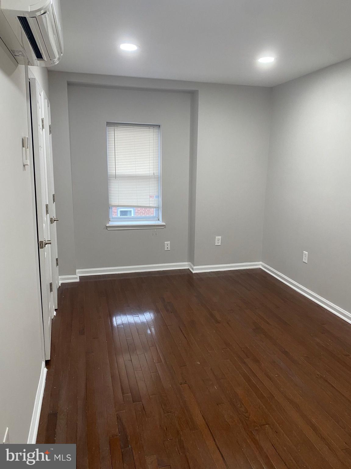 PHILADELPHIA (NORTH) - Residential Lease