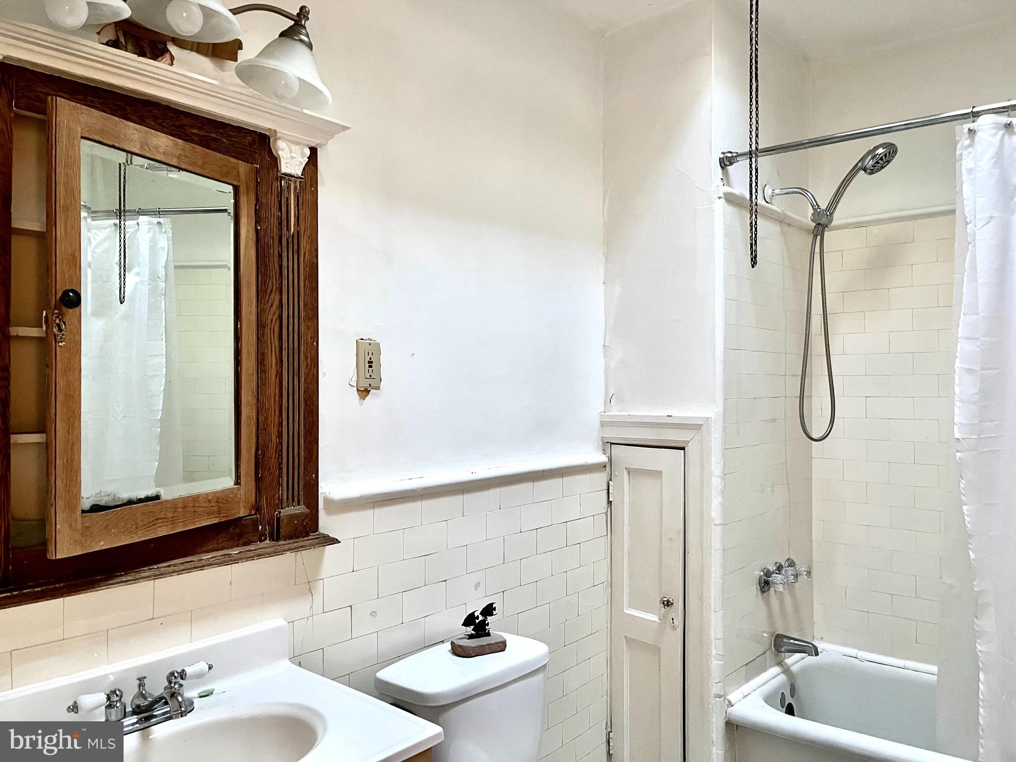 OLNEY - Residential