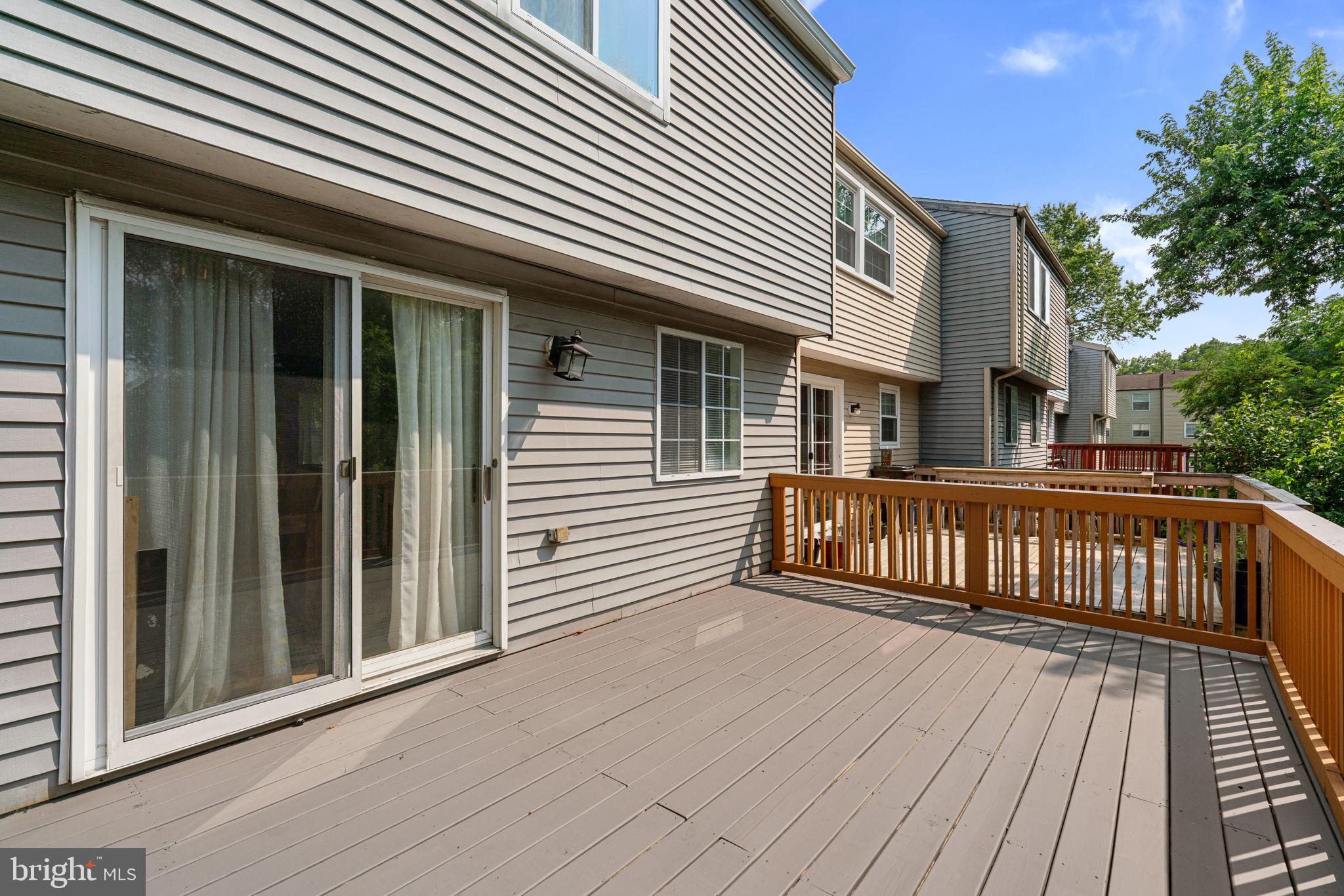 QUEEN ANNE VILLAGE - Residential
