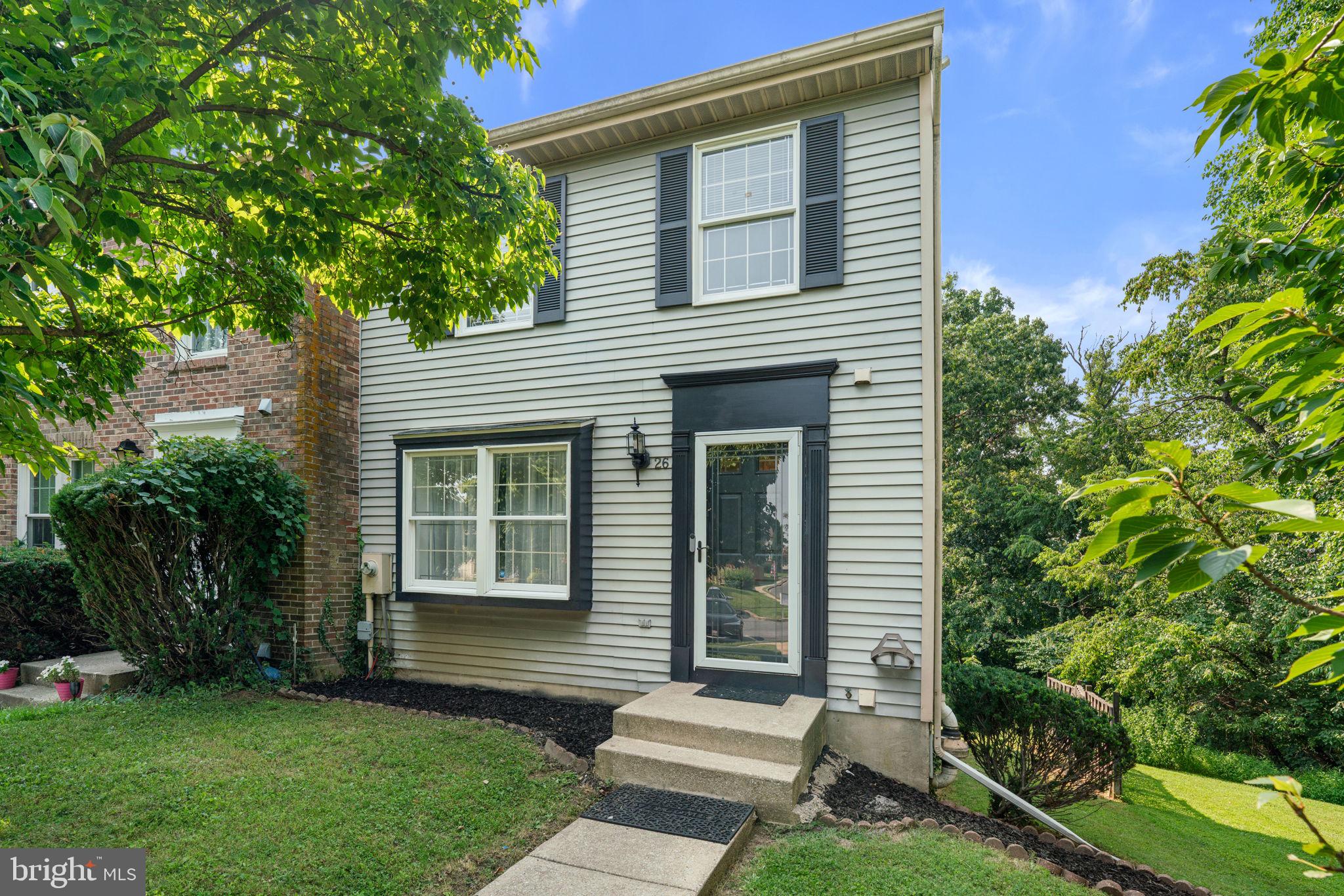 QUEEN ANNE VILLAGE - Residential