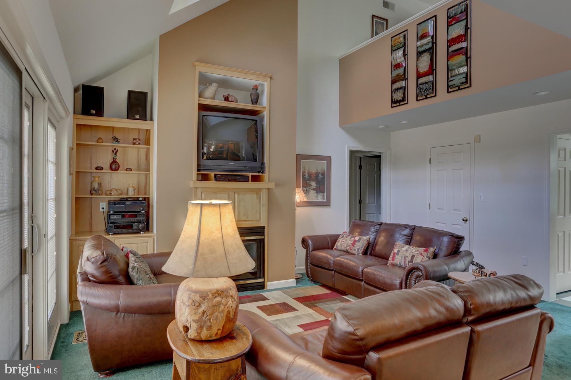 OAK LANE - Residential