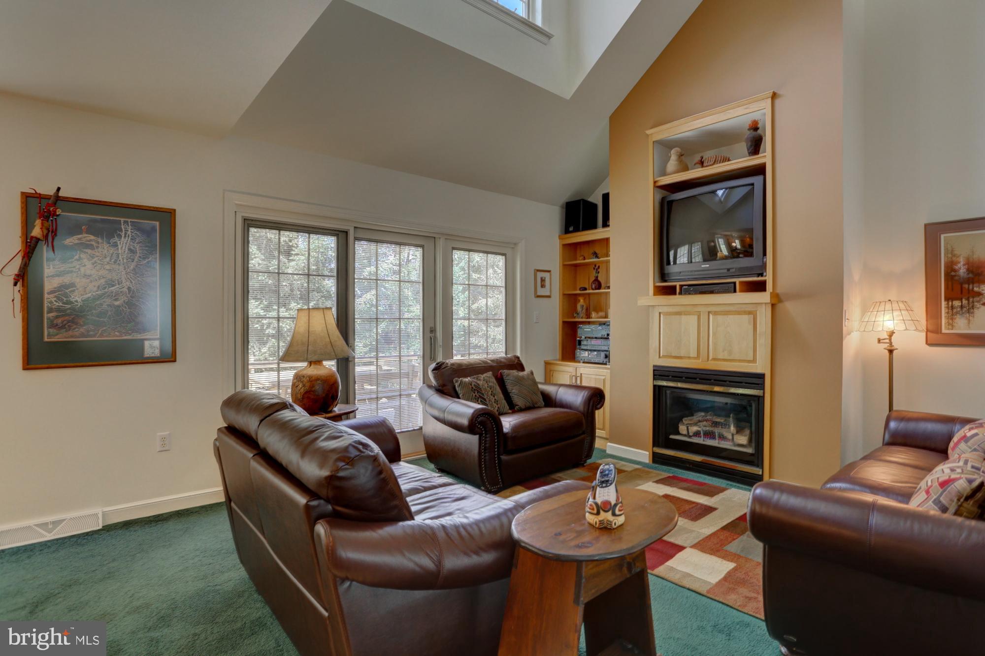 OAK LANE - Residential