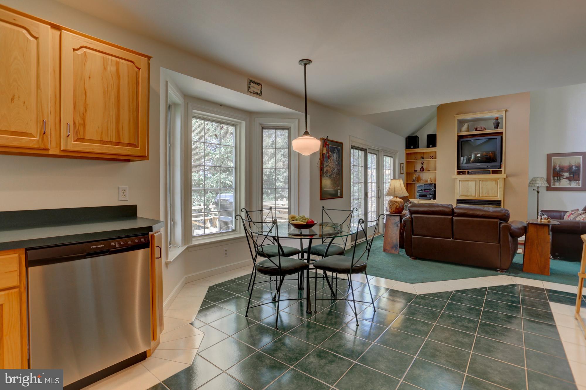 OAK LANE - Residential