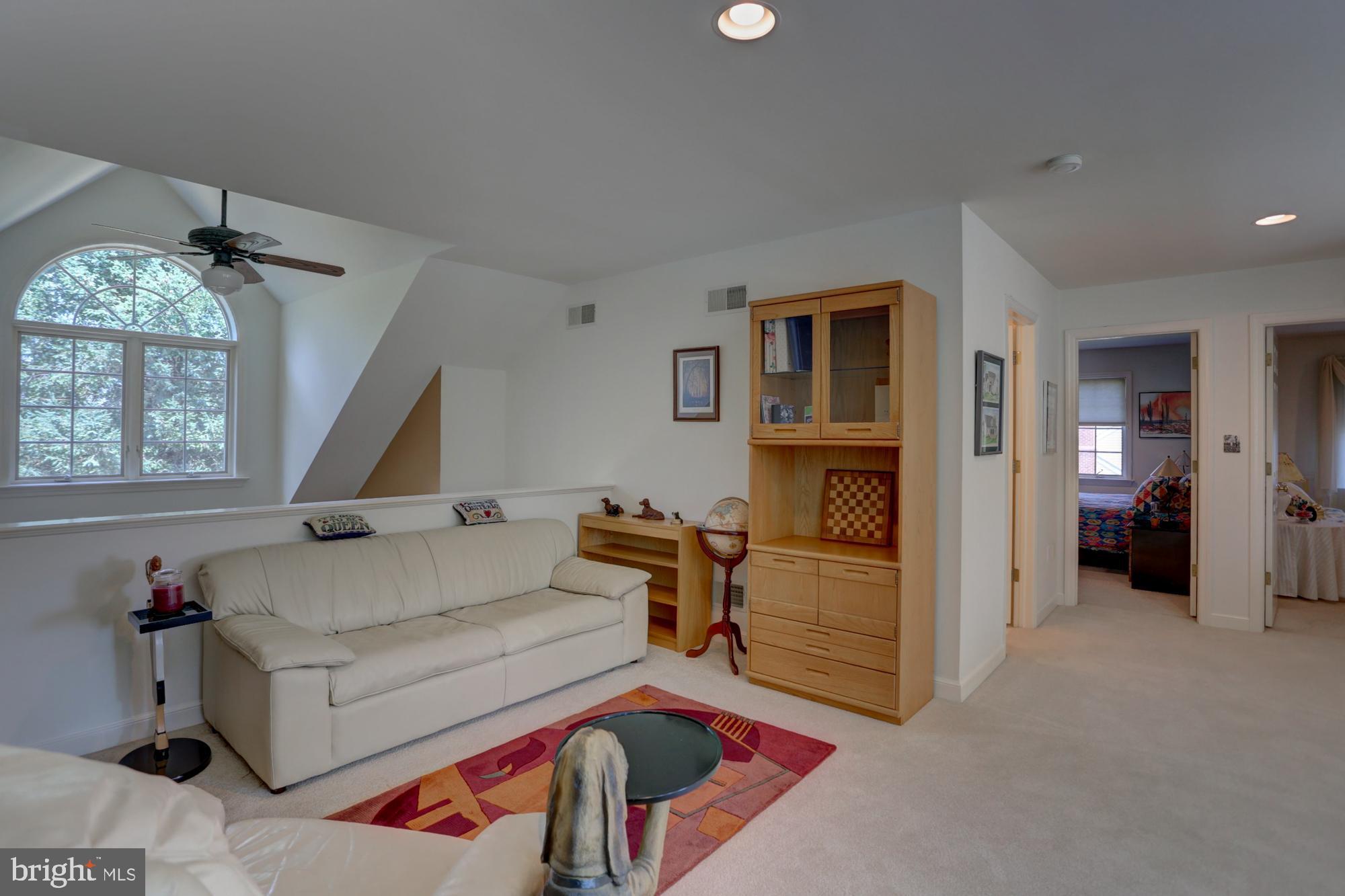 OAK LANE - Residential