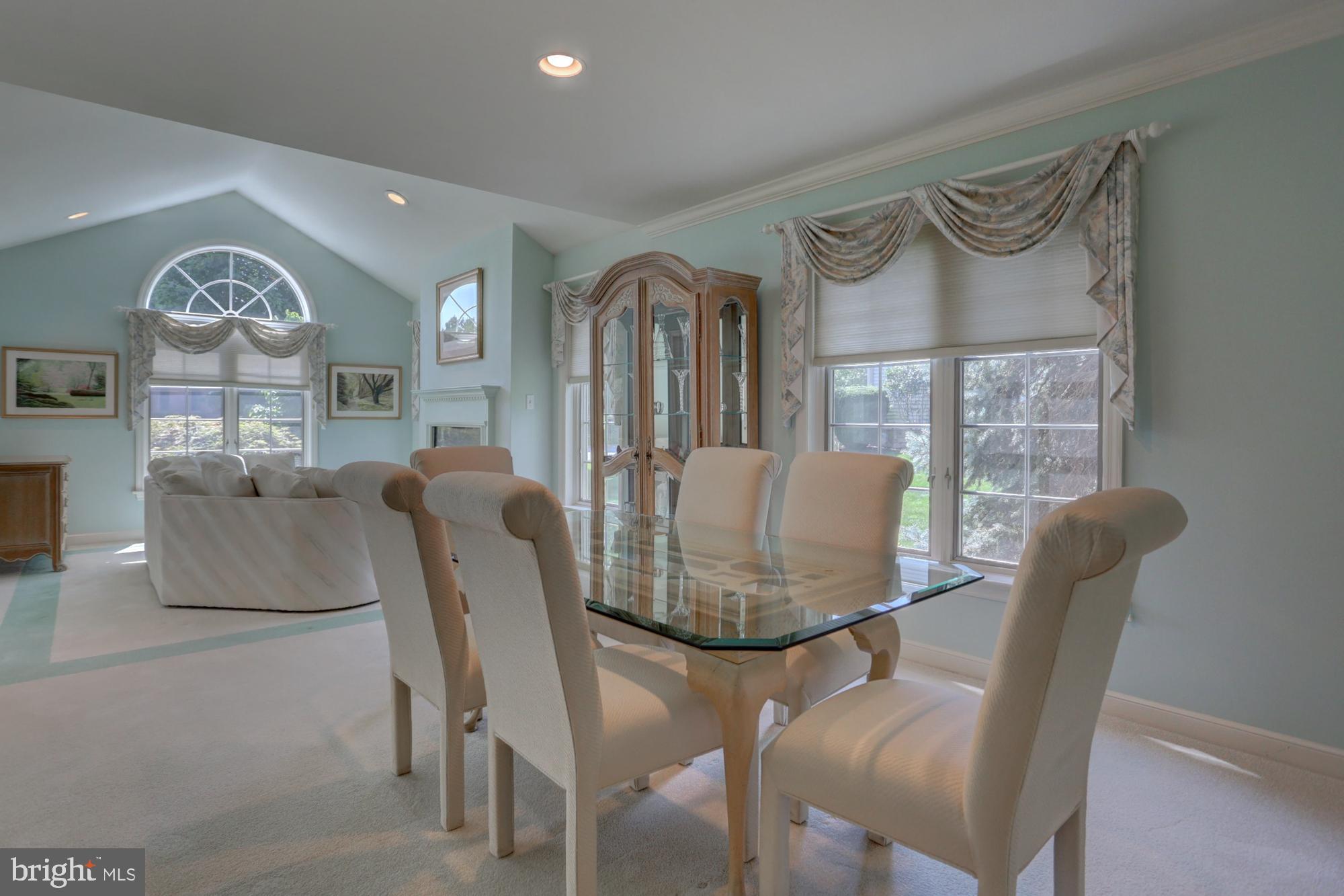 OAK LANE - Residential