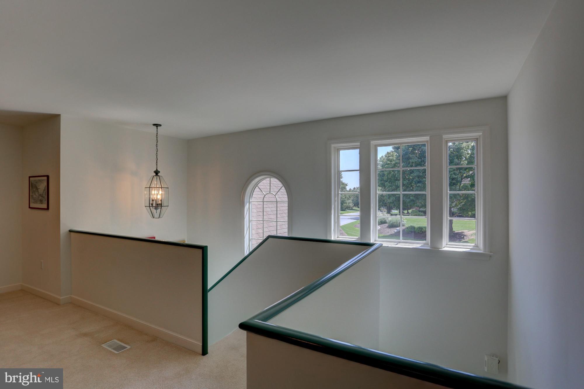 OAK LANE - Residential
