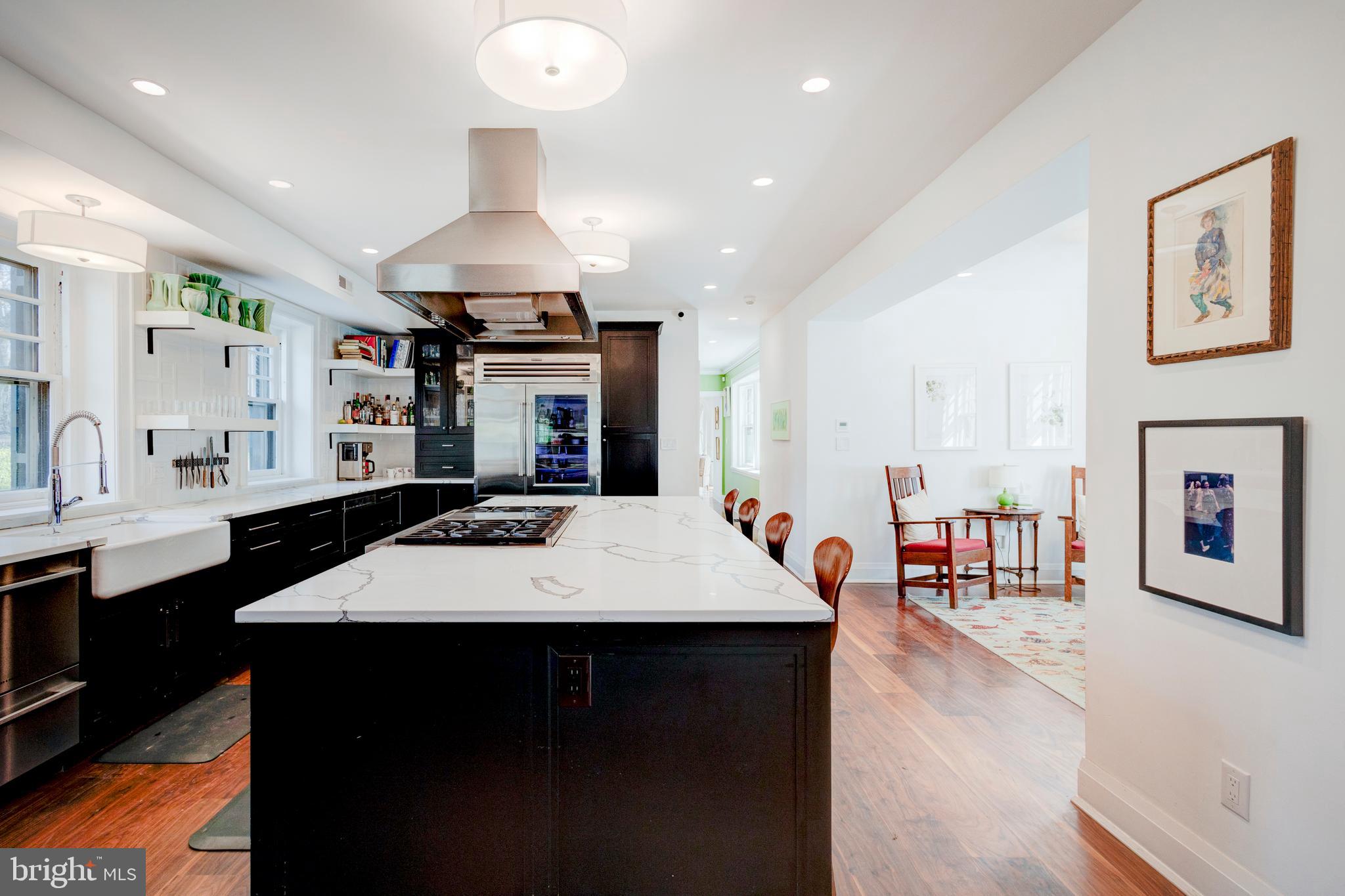 CHESTNUT HILL - Residential
