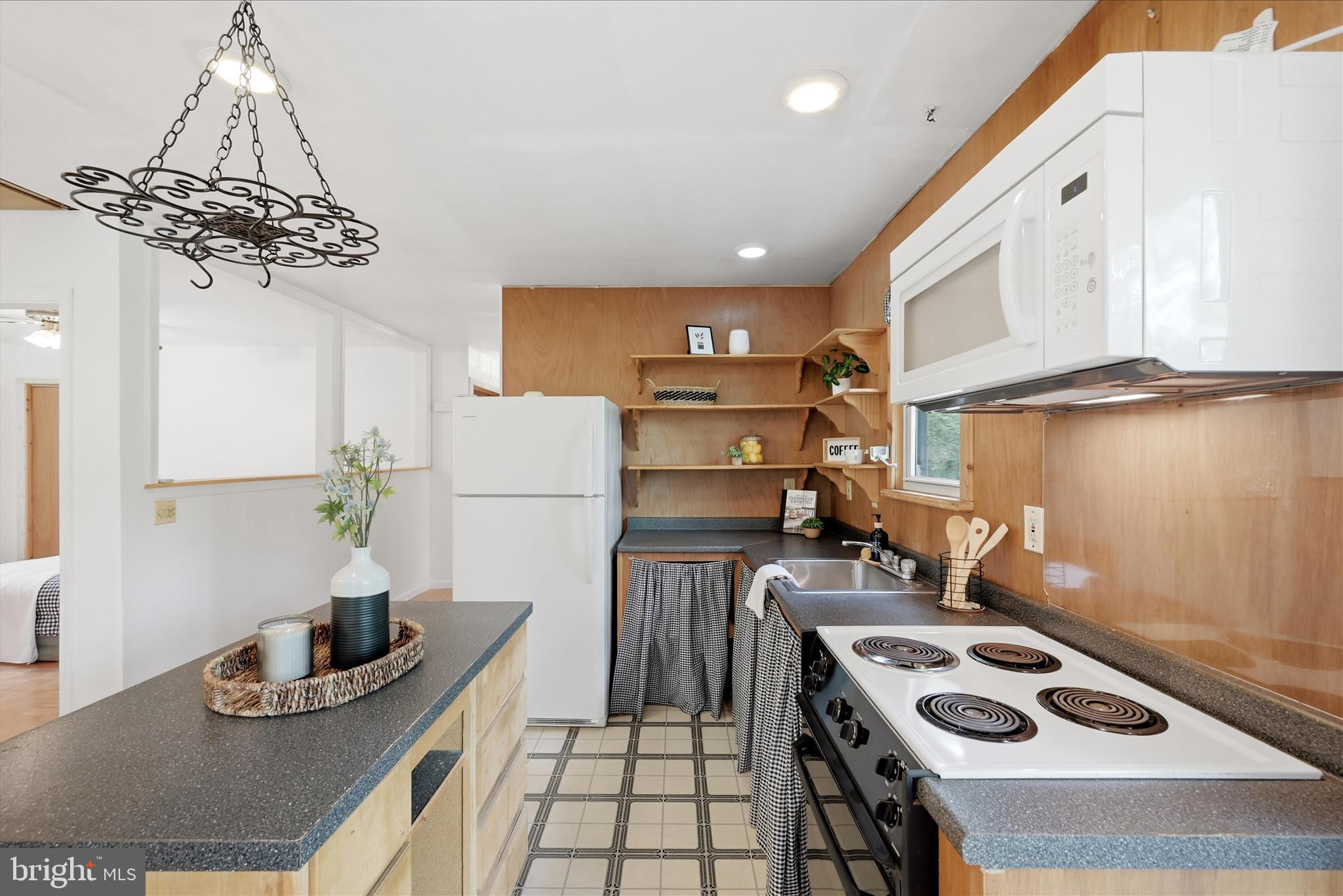 ROBINWOOD RETREAT - Residential