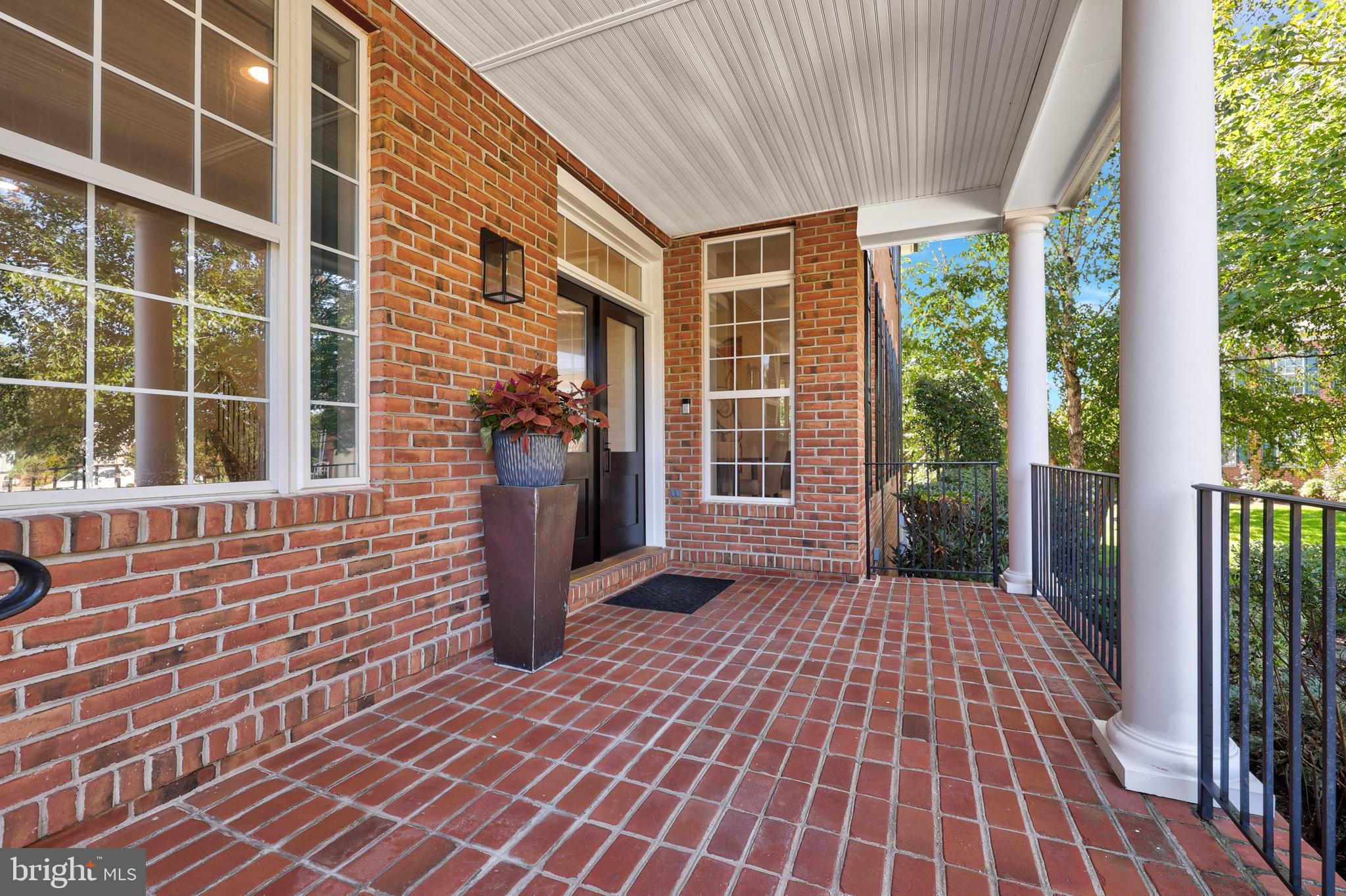 RIVER CREEK - Residential