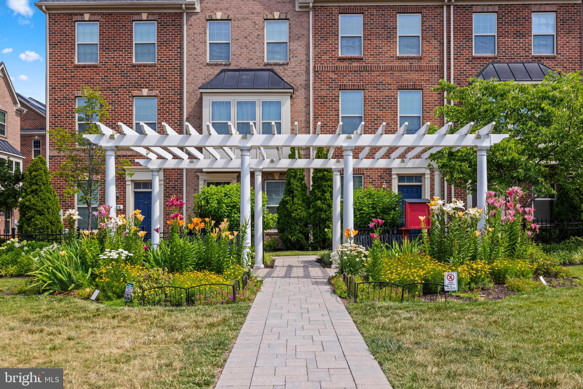 O'DONNELL SQUARE - Residential