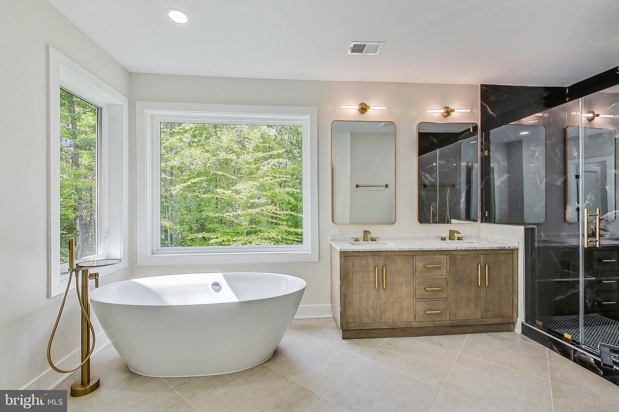 LAKELAND - Residential