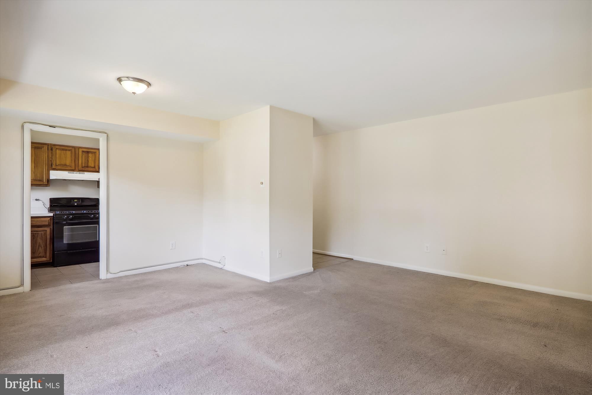 PARKSIDE CONDOMINIUMS - Residential