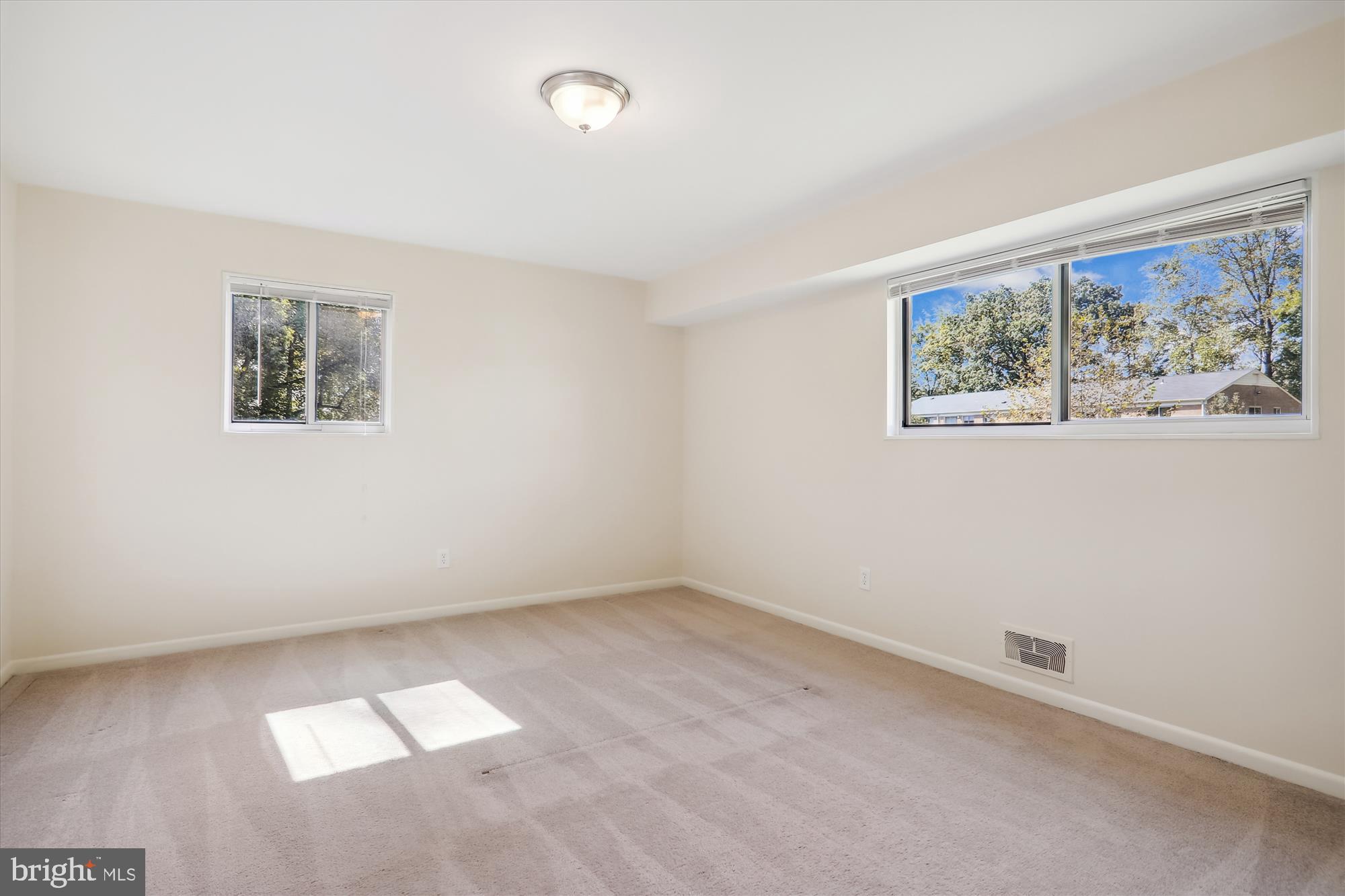 PARKSIDE CONDOMINIUMS - Residential